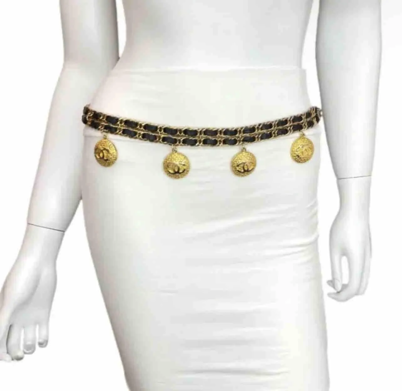 Listing Image Blurred Background