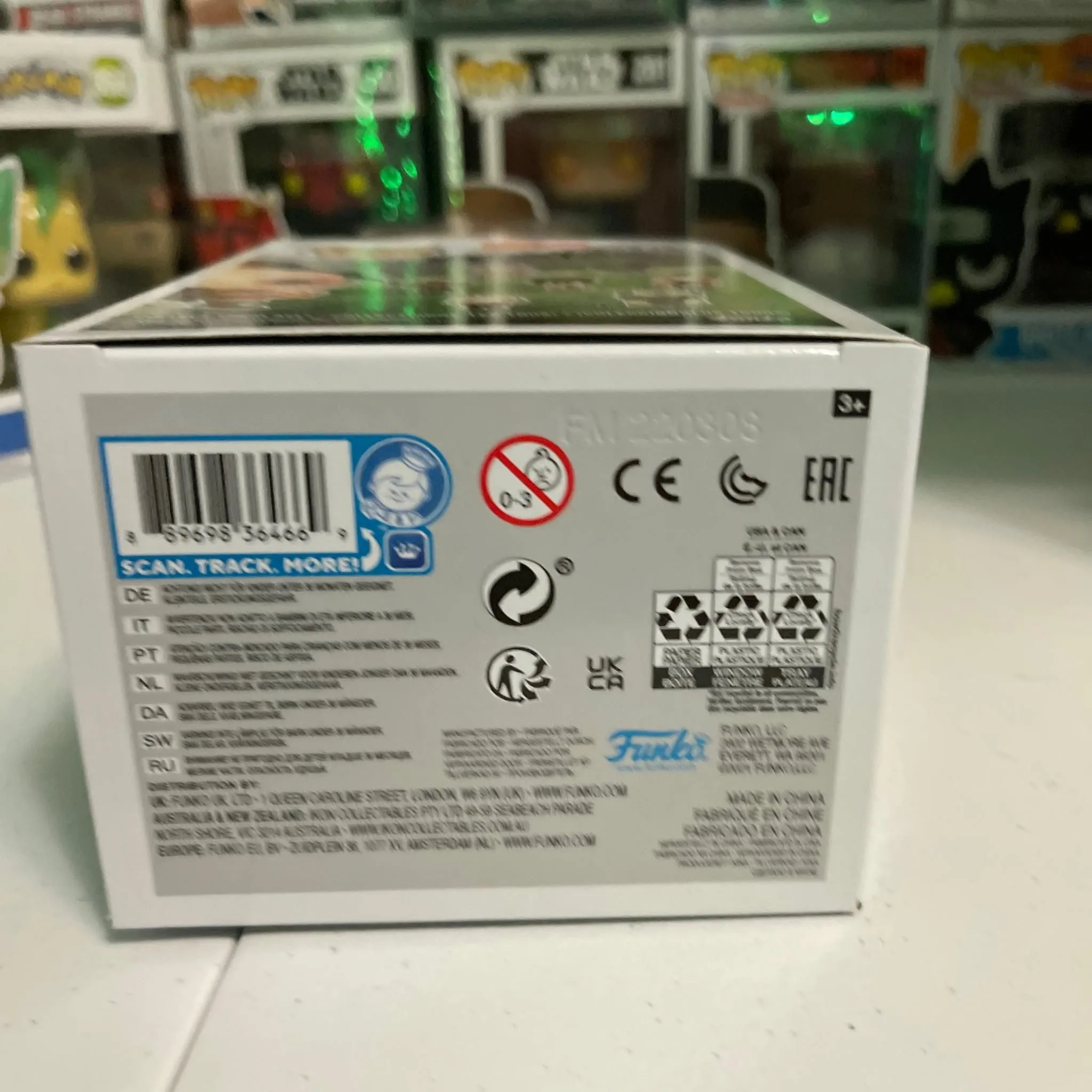 Listing Image Blurred Background