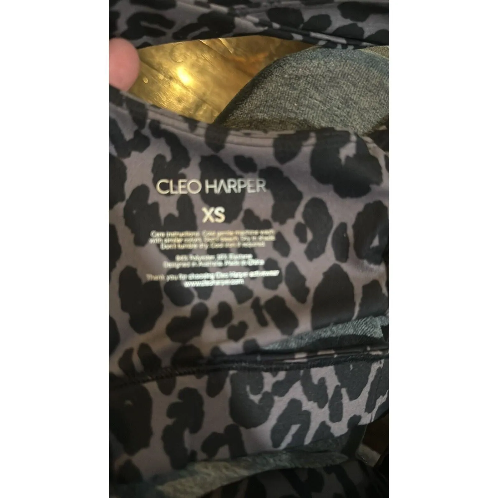 Listing Image Blurred Background