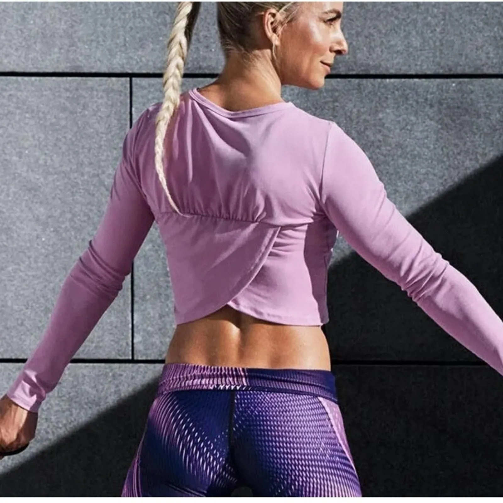 Product image for New Fabletics Women Plus XXL Avery Lavender Purple Athletic Twisted Crop Top
