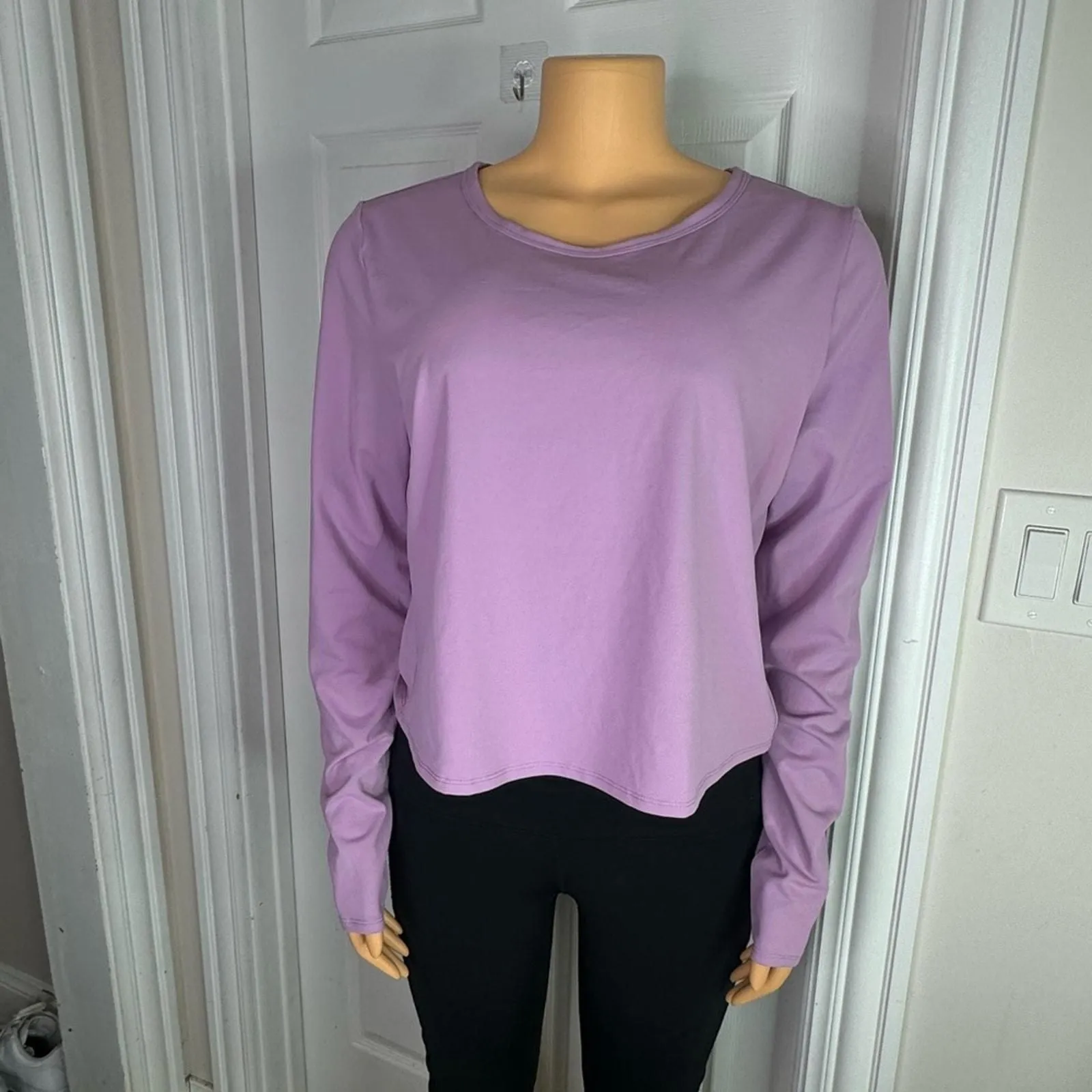 Listing Image Blurred Background