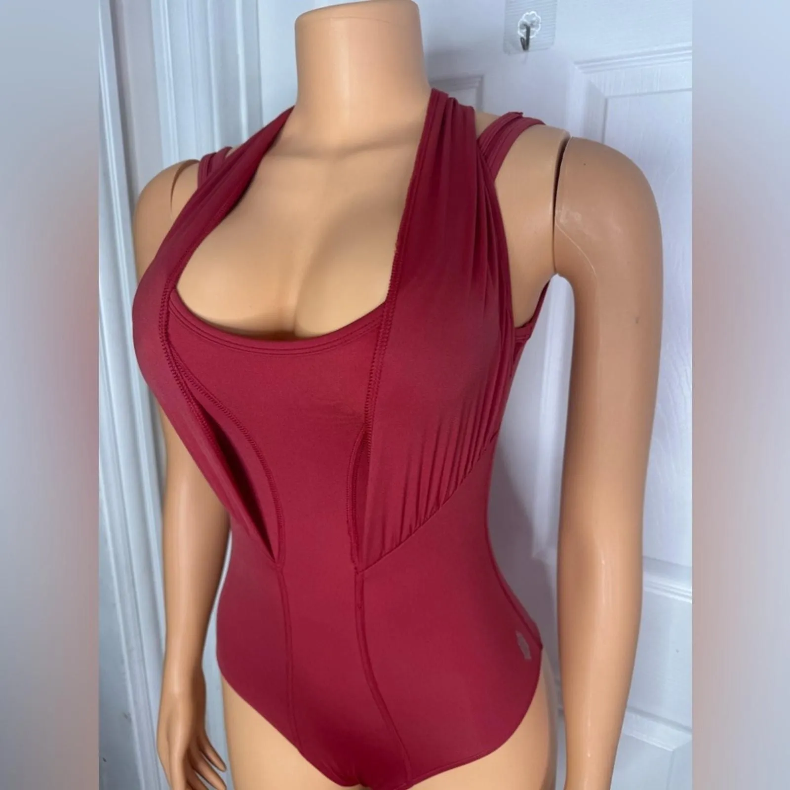 Listing Image Blurred Background