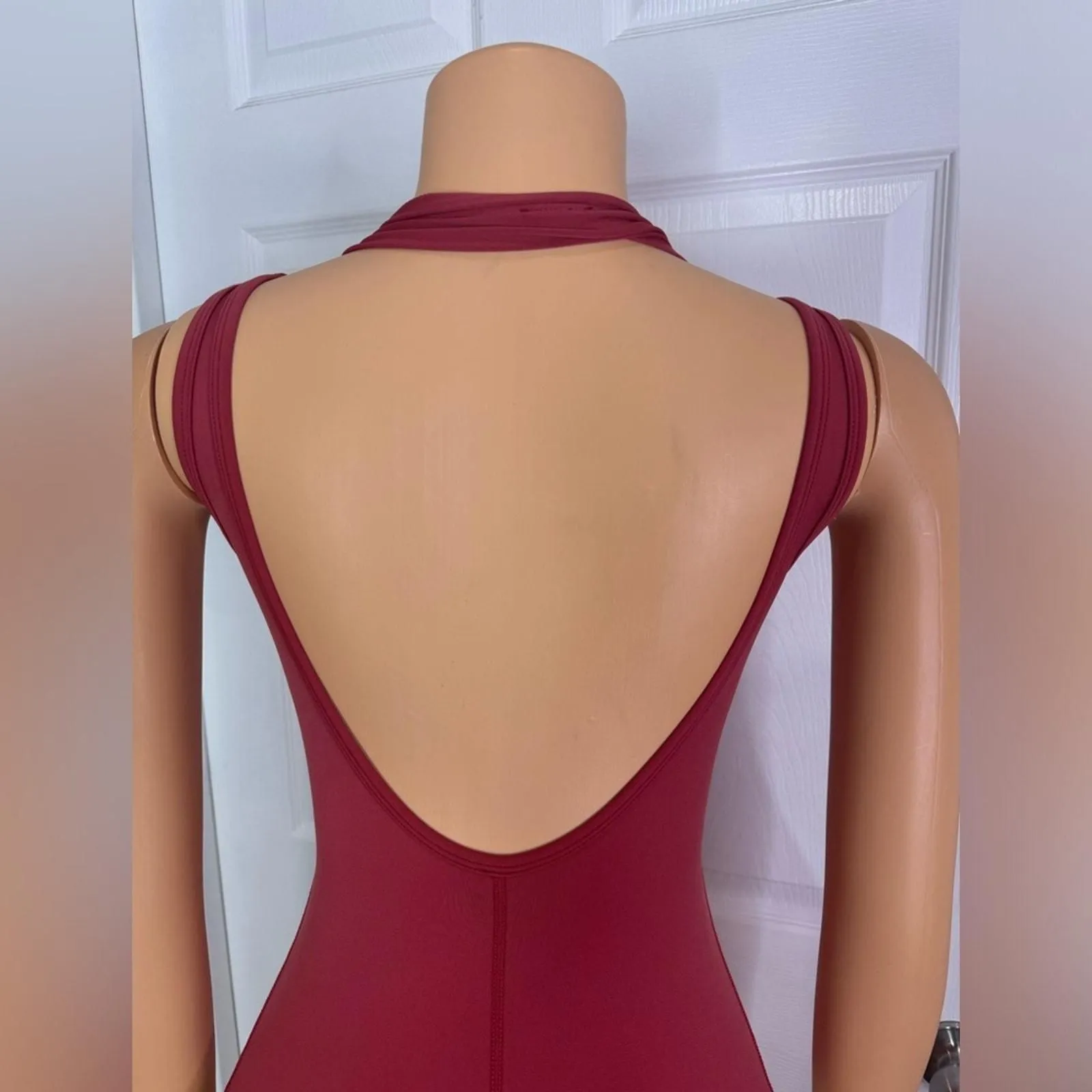 Listing Image Blurred Background