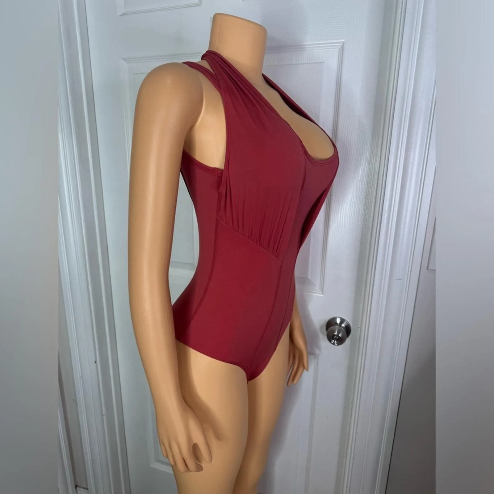 Listing Image Blurred Background