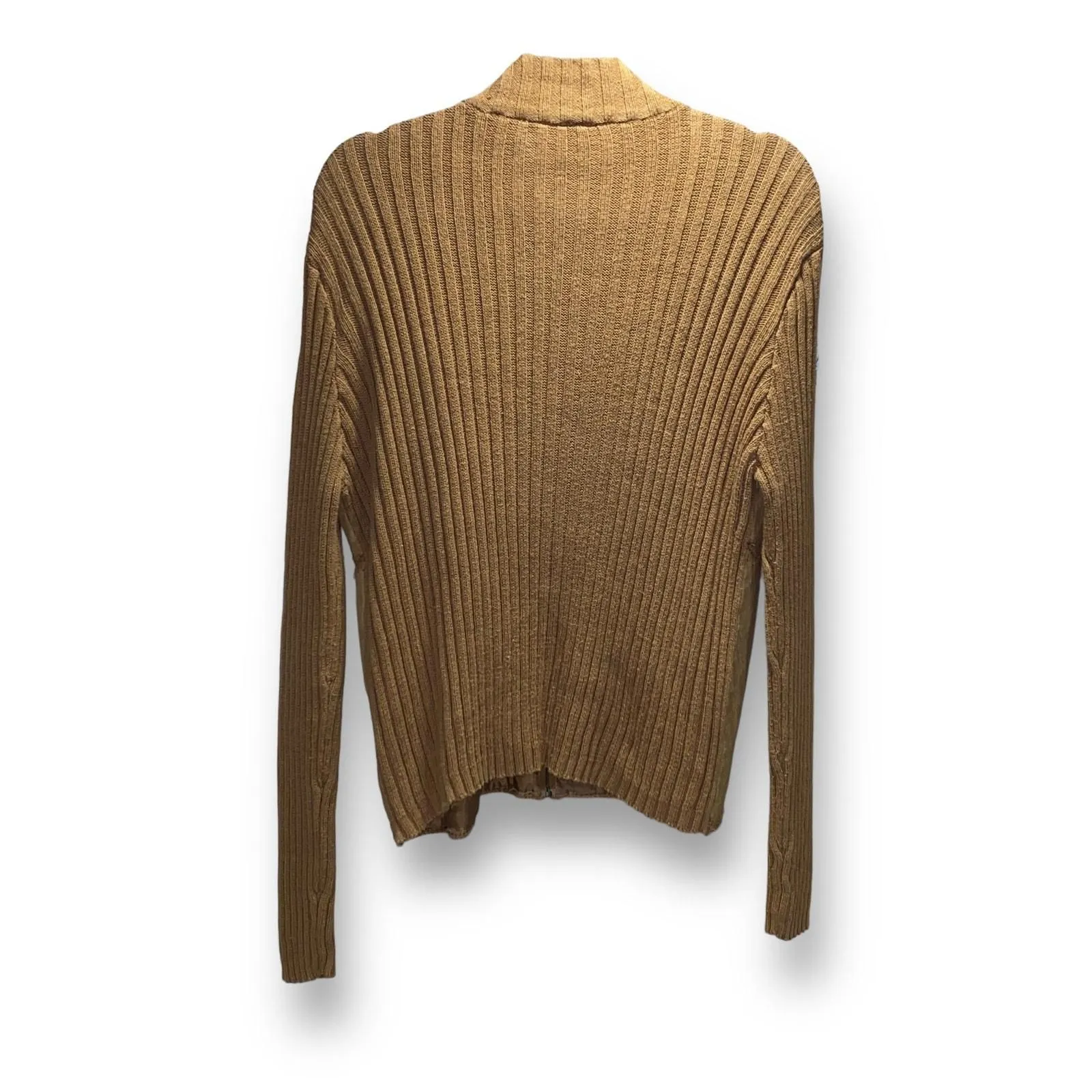 Listing Image Blurred Background