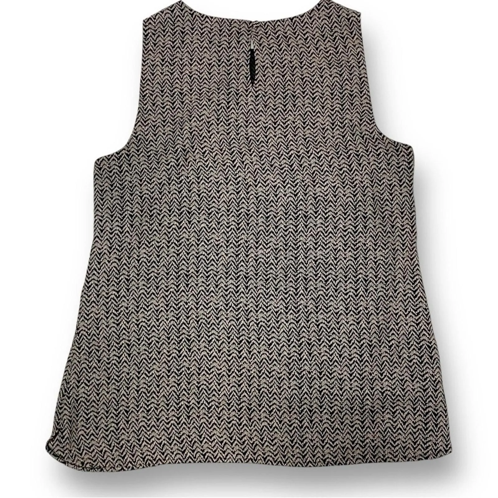 Listing Image Blurred Background