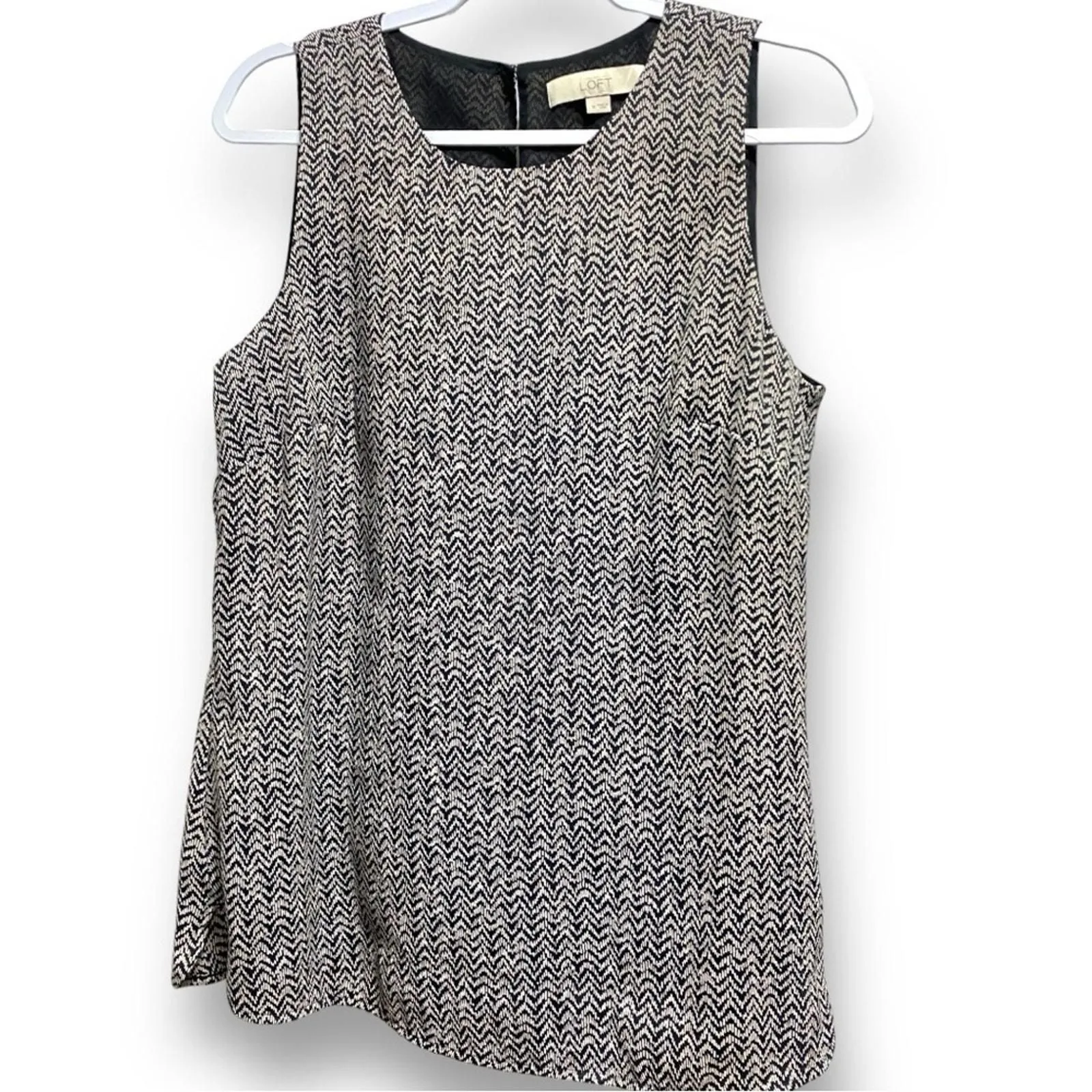 Listing Image Blurred Background