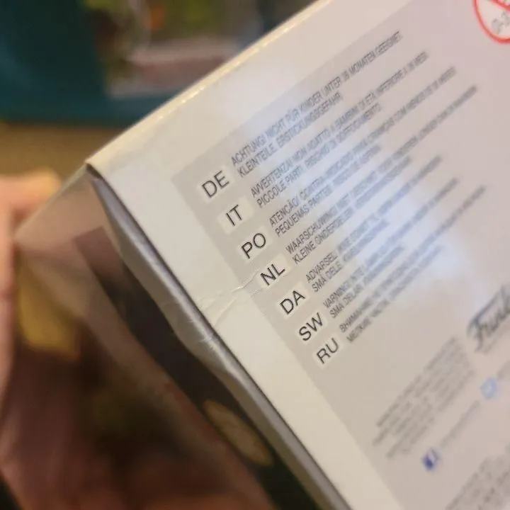 Listing Image Blurred Background