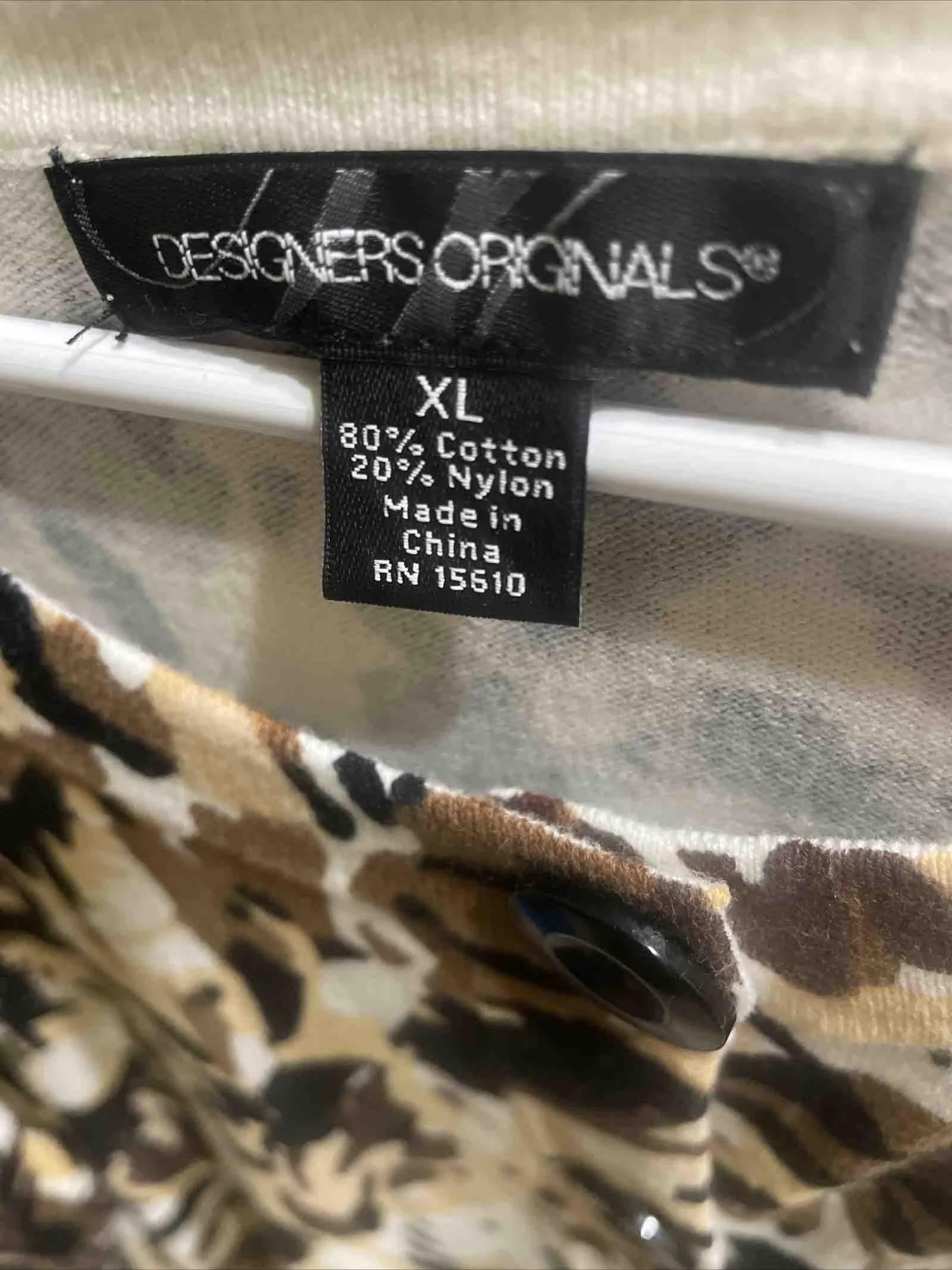 Listing Image Blurred Background