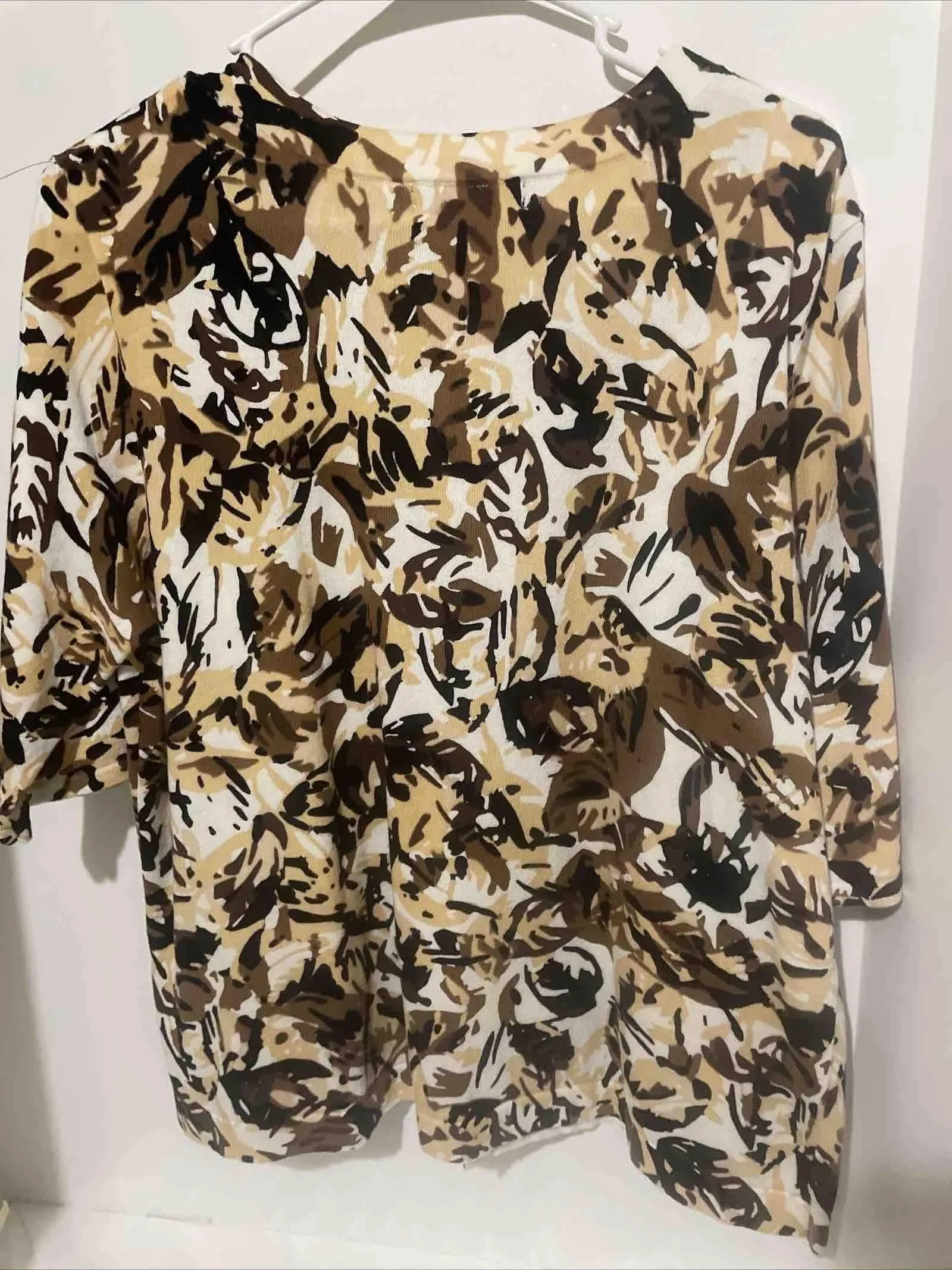 Listing Image Blurred Background
