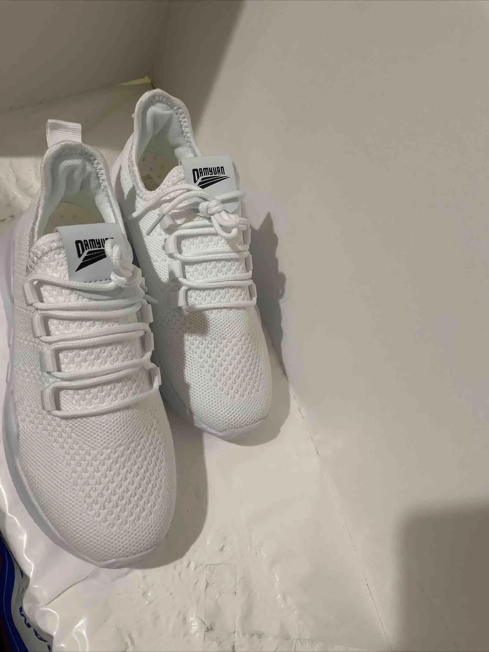 Product image for NEW tennis shoes white woman size 36