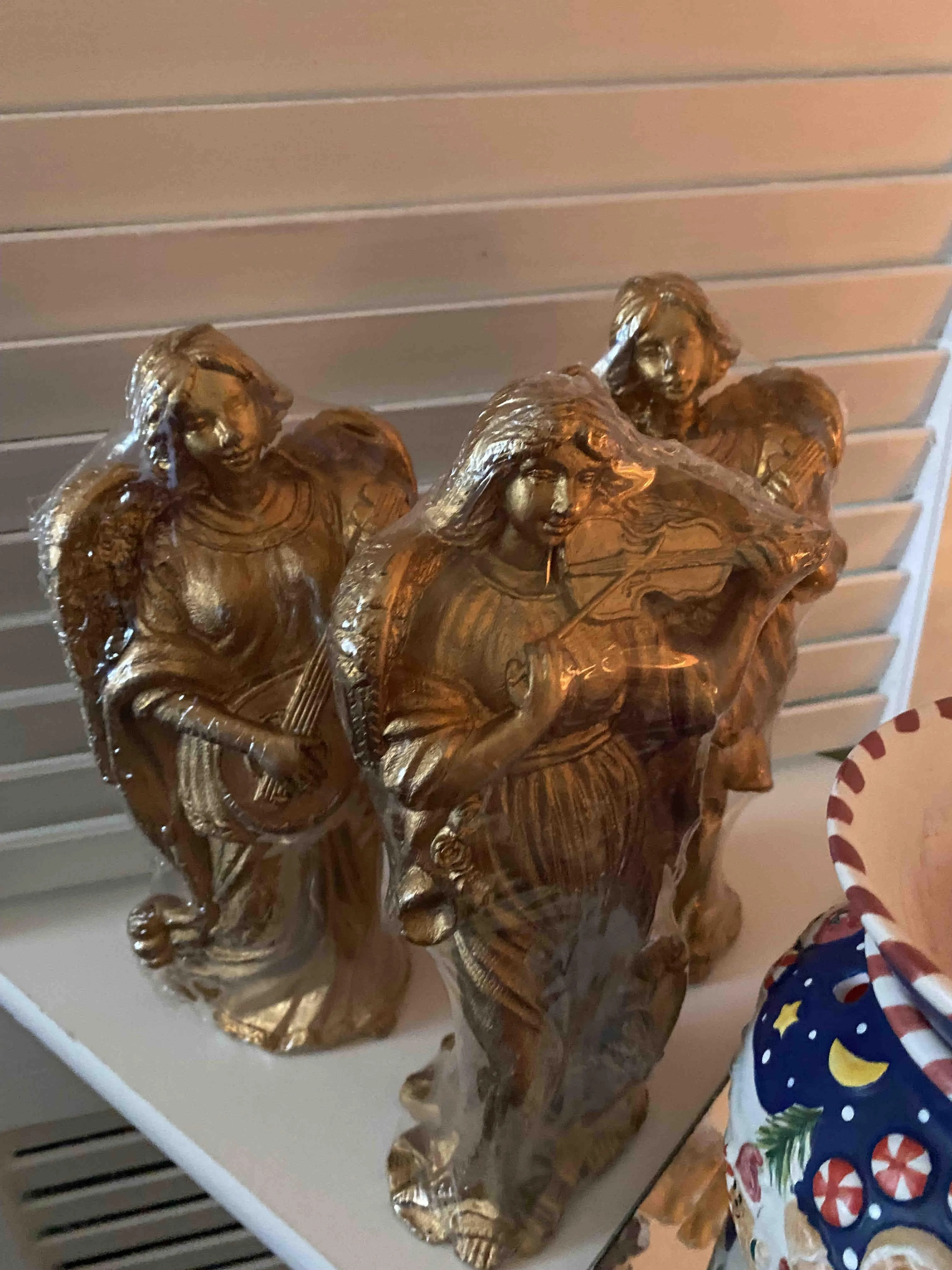 Product image for Set of Angels plus one for free