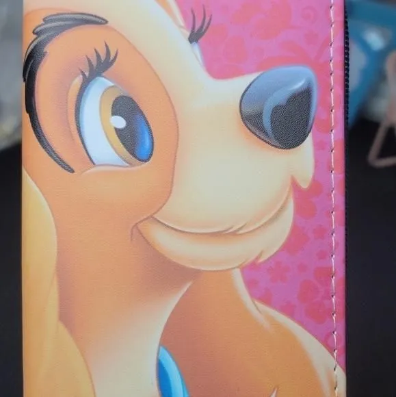 Listing Image Blurred Background