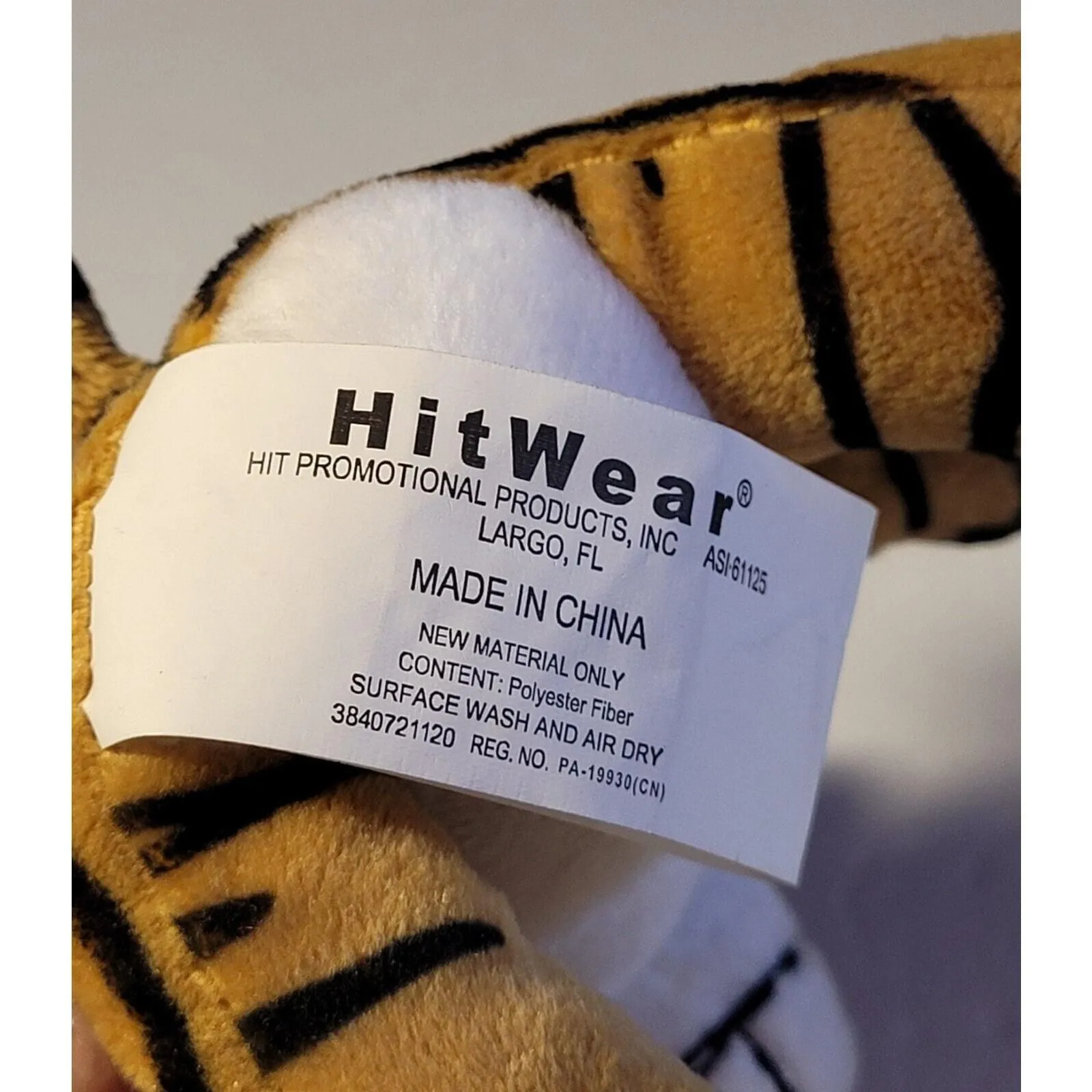 Listing Image Blurred Background