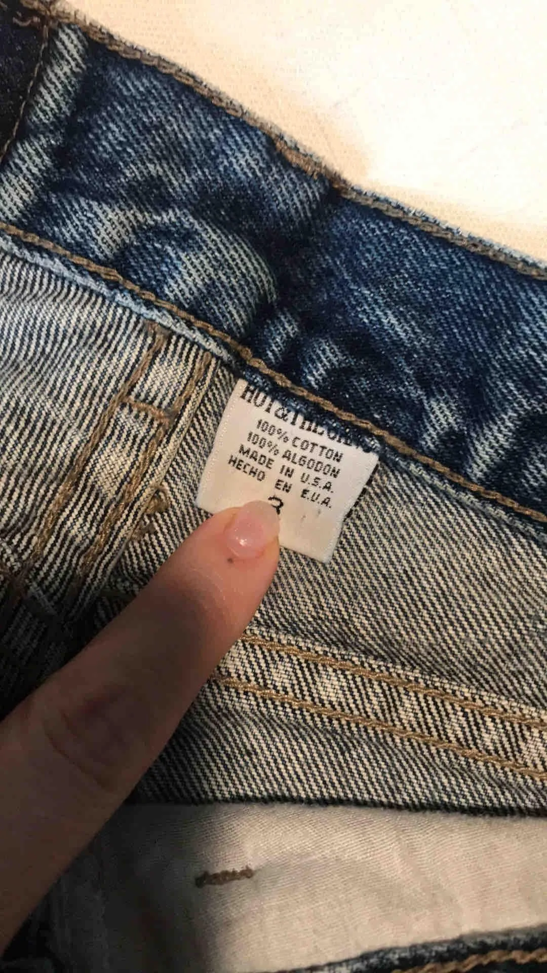 Listing Image Blurred Background