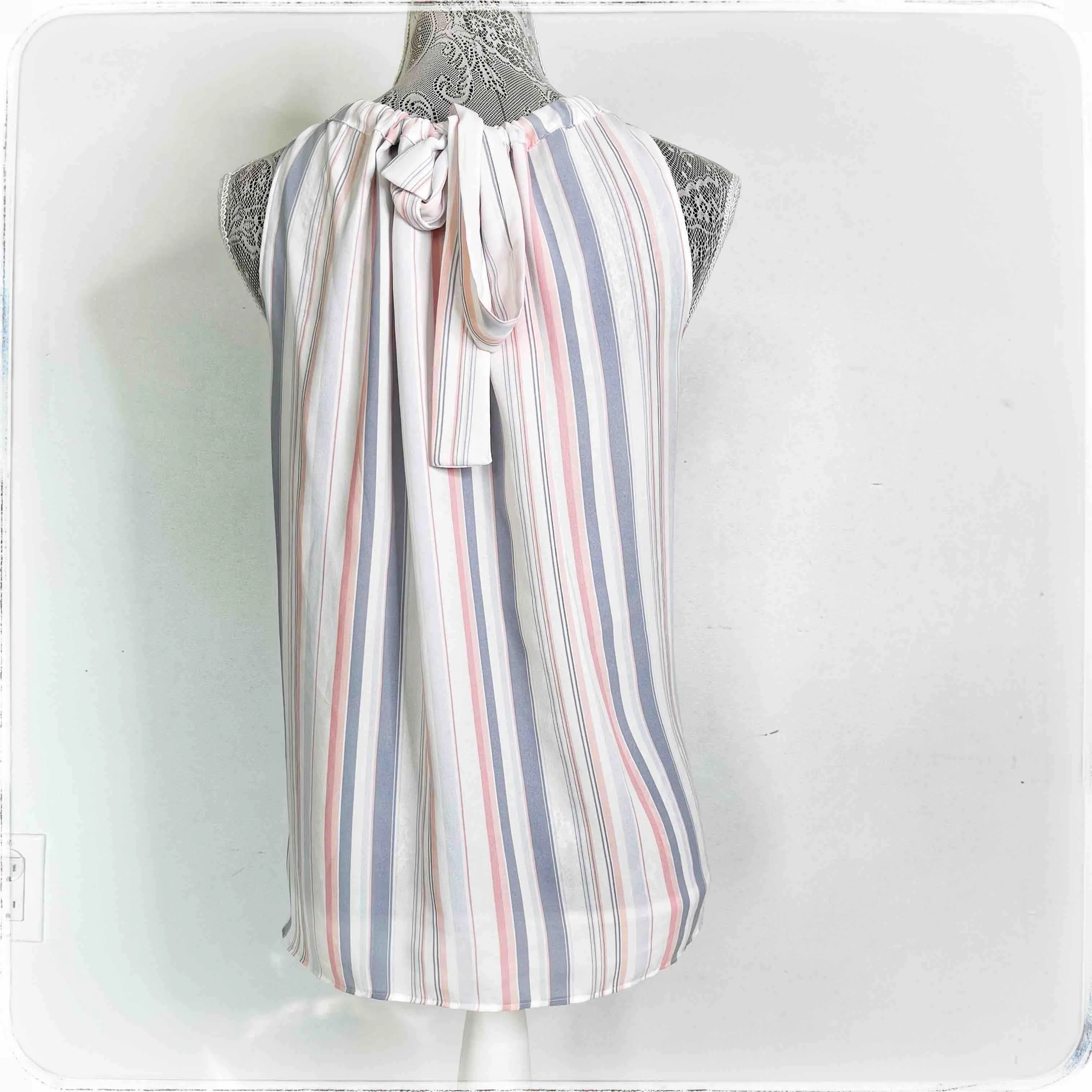 Listing Image Blurred Background