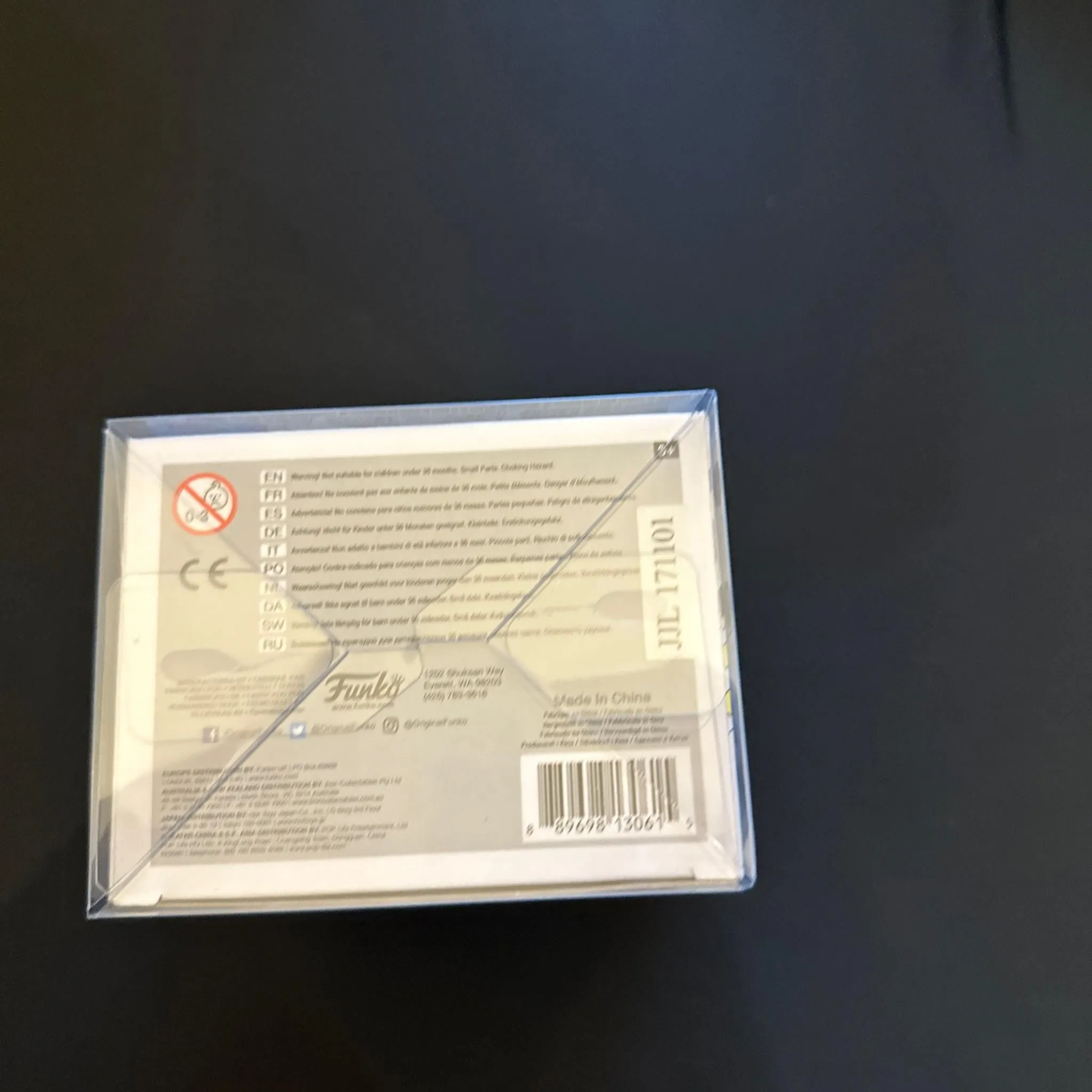 Listing Image Blurred Background