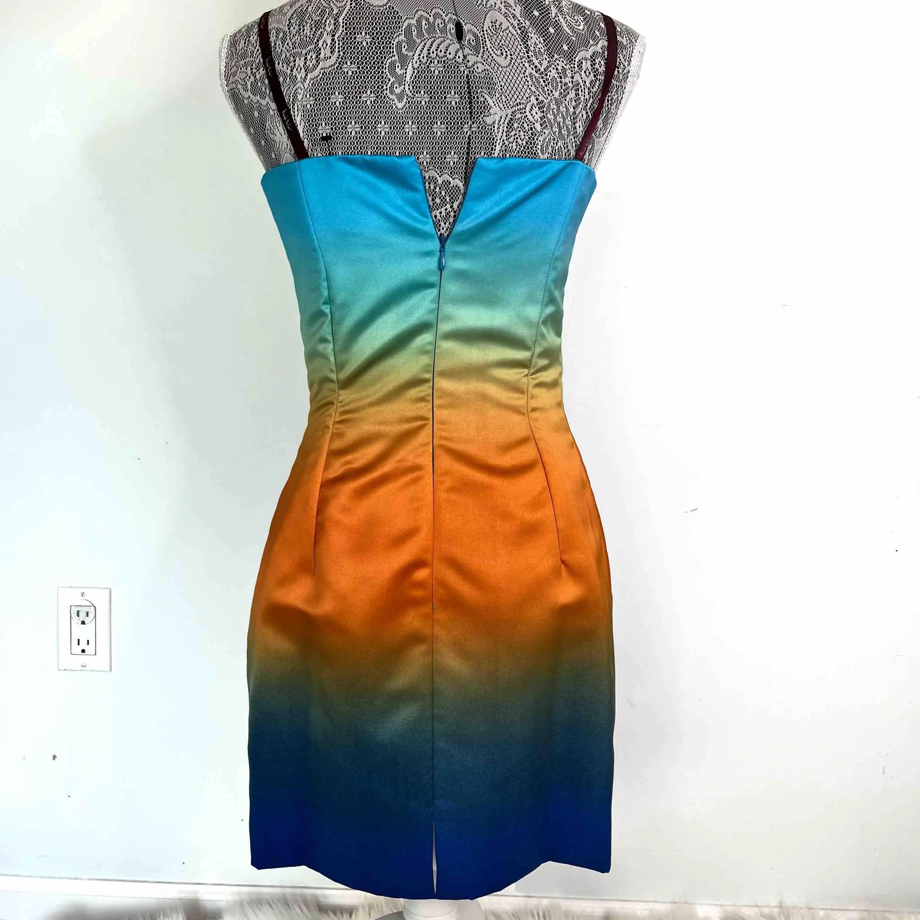 Listing Image Blurred Background