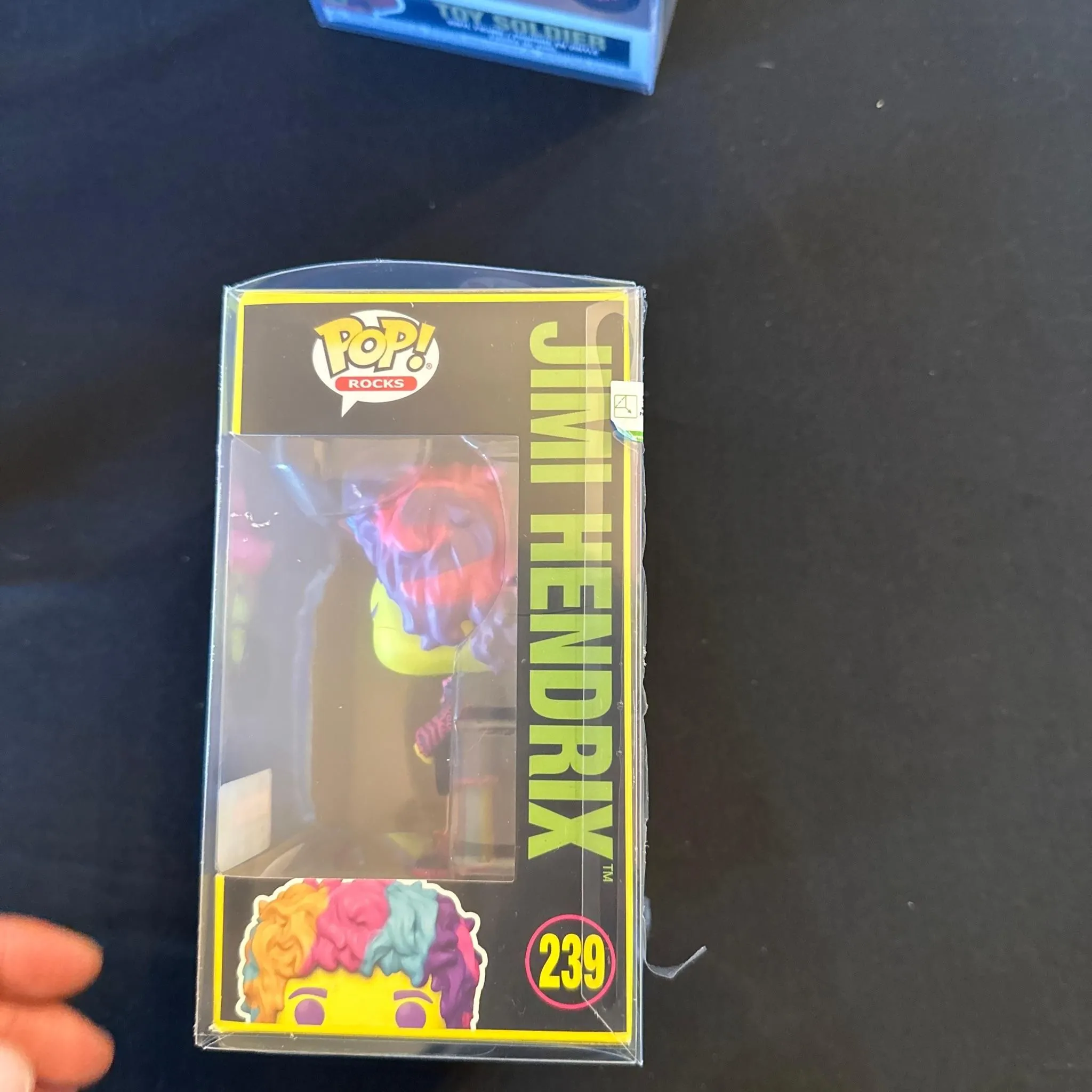 Listing Image Blurred Background