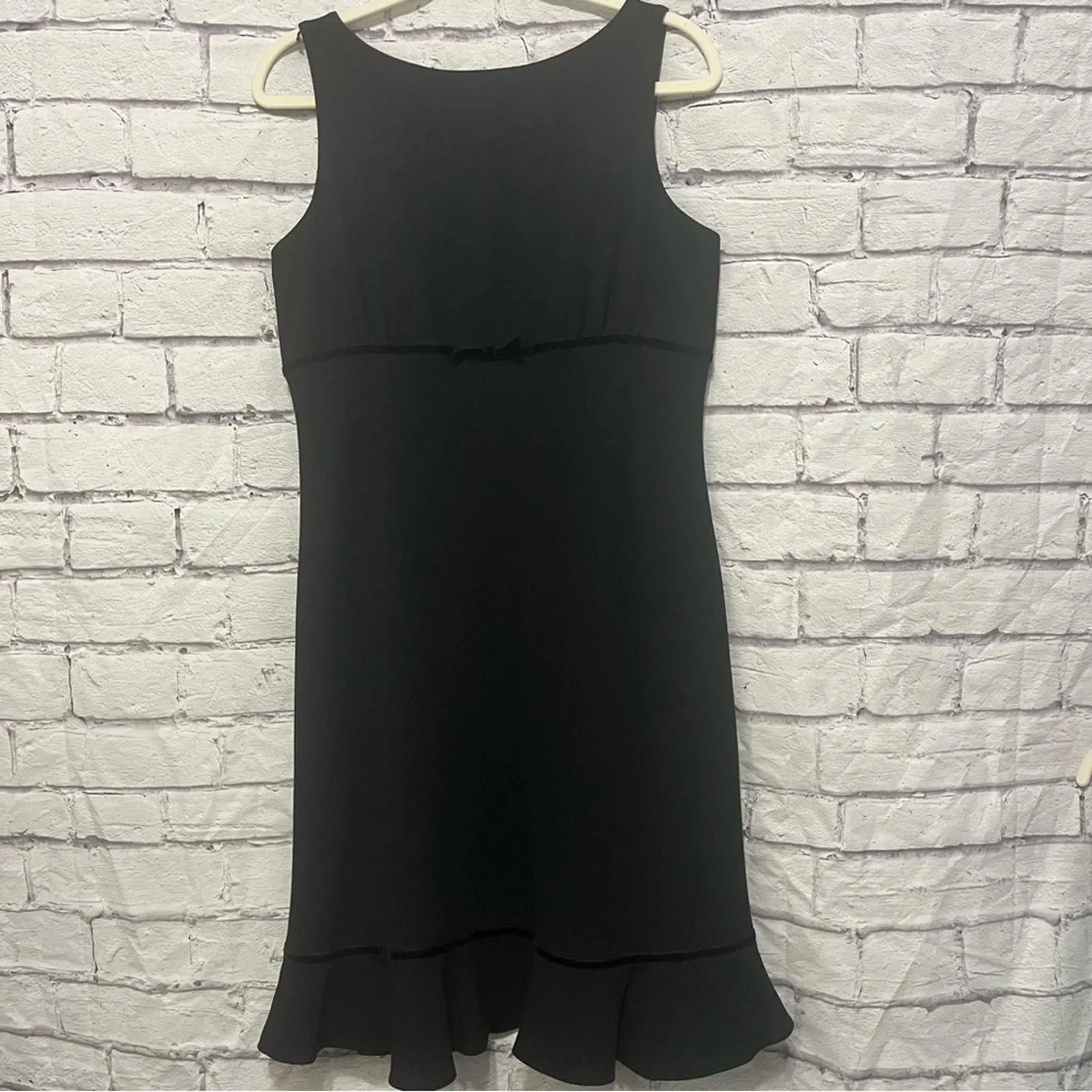 Nine West Ruffle Hem Velvet Trim Black Midi Dress Size 12  Whatnot: Shop,  Sell, Connect