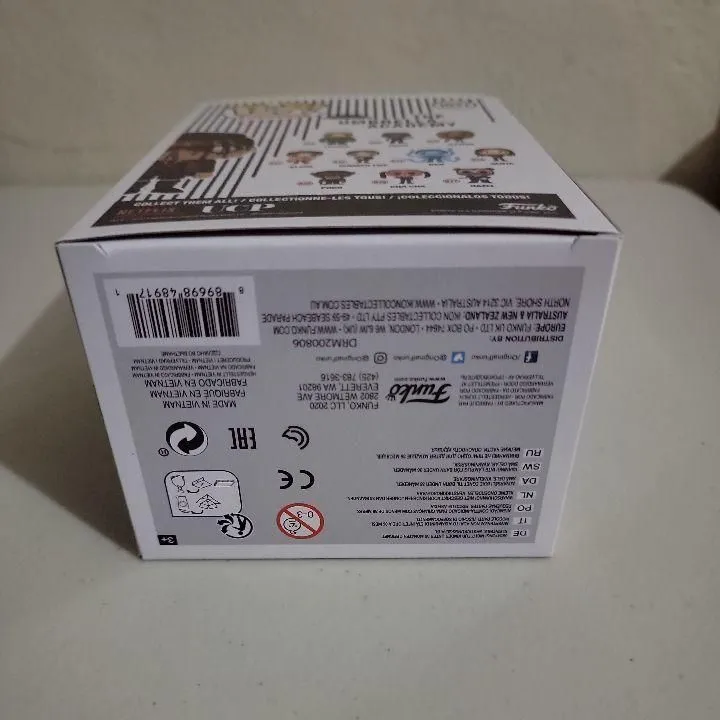 Listing Image Blurred Background
