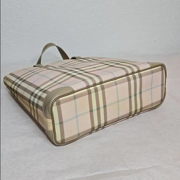Listing Image Blurred Background