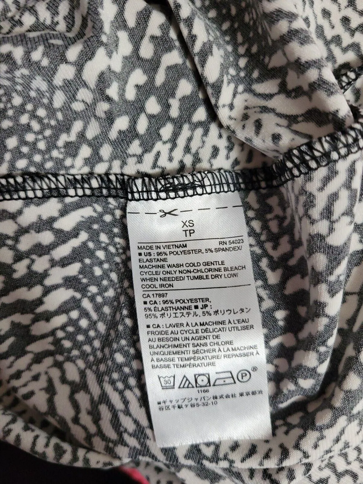 banana republic black and white wrap dress Second-Hand Banana Republic Classic Striped Jersey Wrap Dress Size S –  SwapUp main image 0
