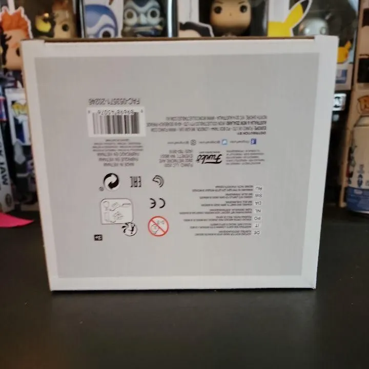 Listing Image Blurred Background