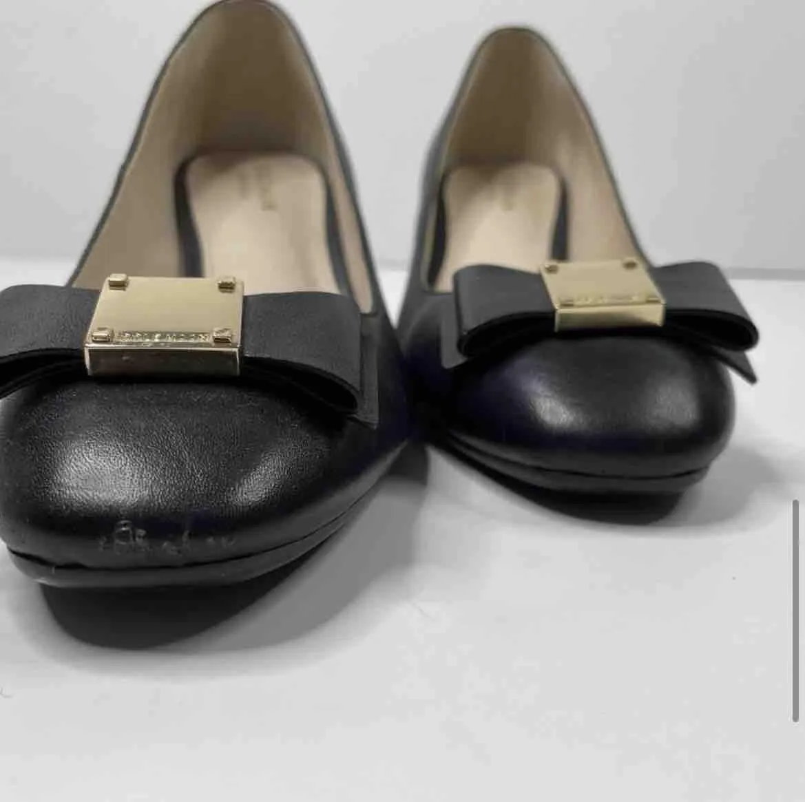 Listing Image Blurred Background