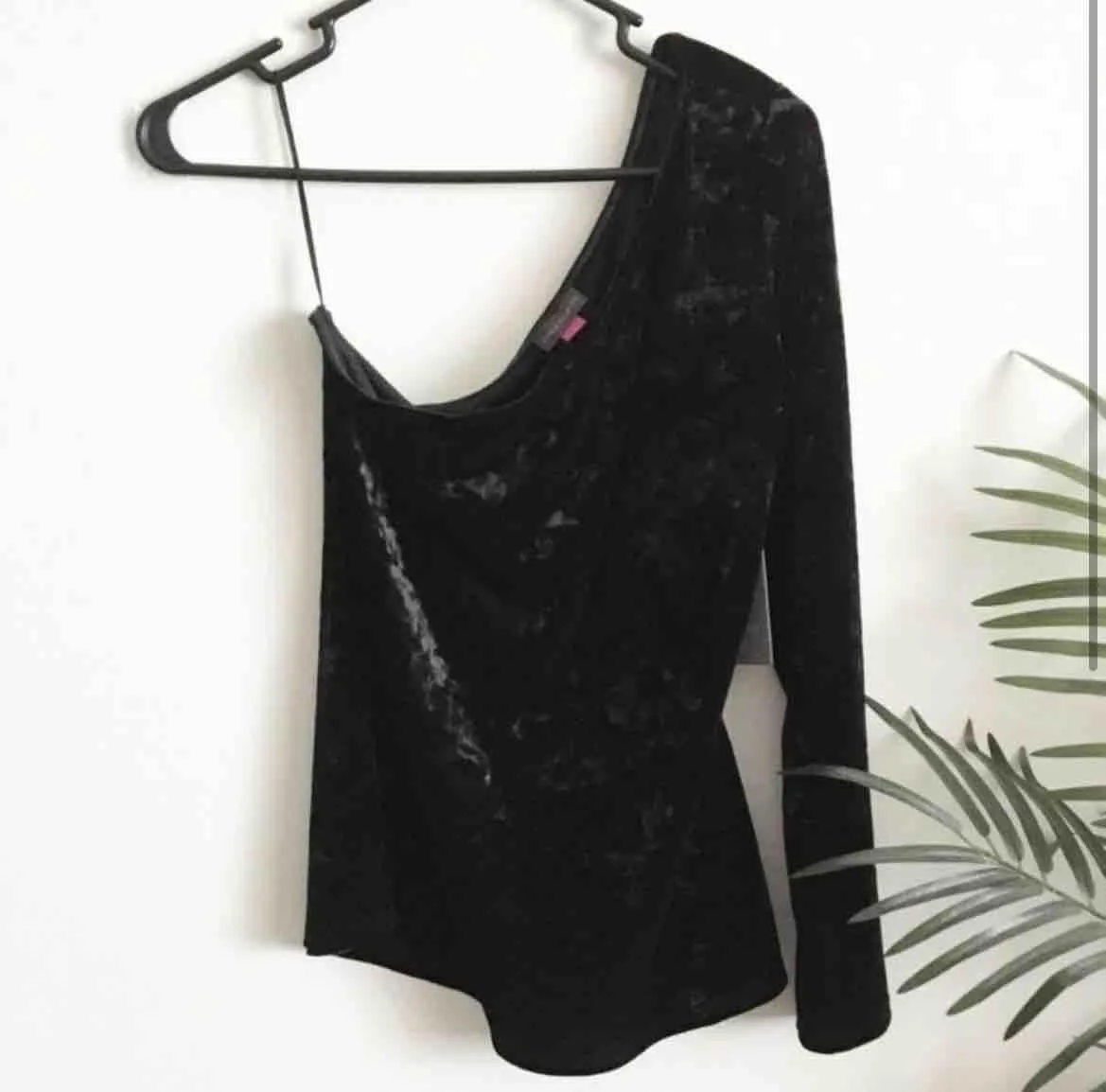 Listing Image Blurred Background