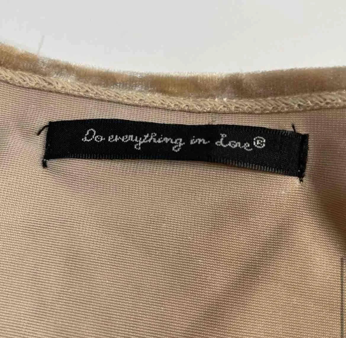 Listing Image Blurred Background