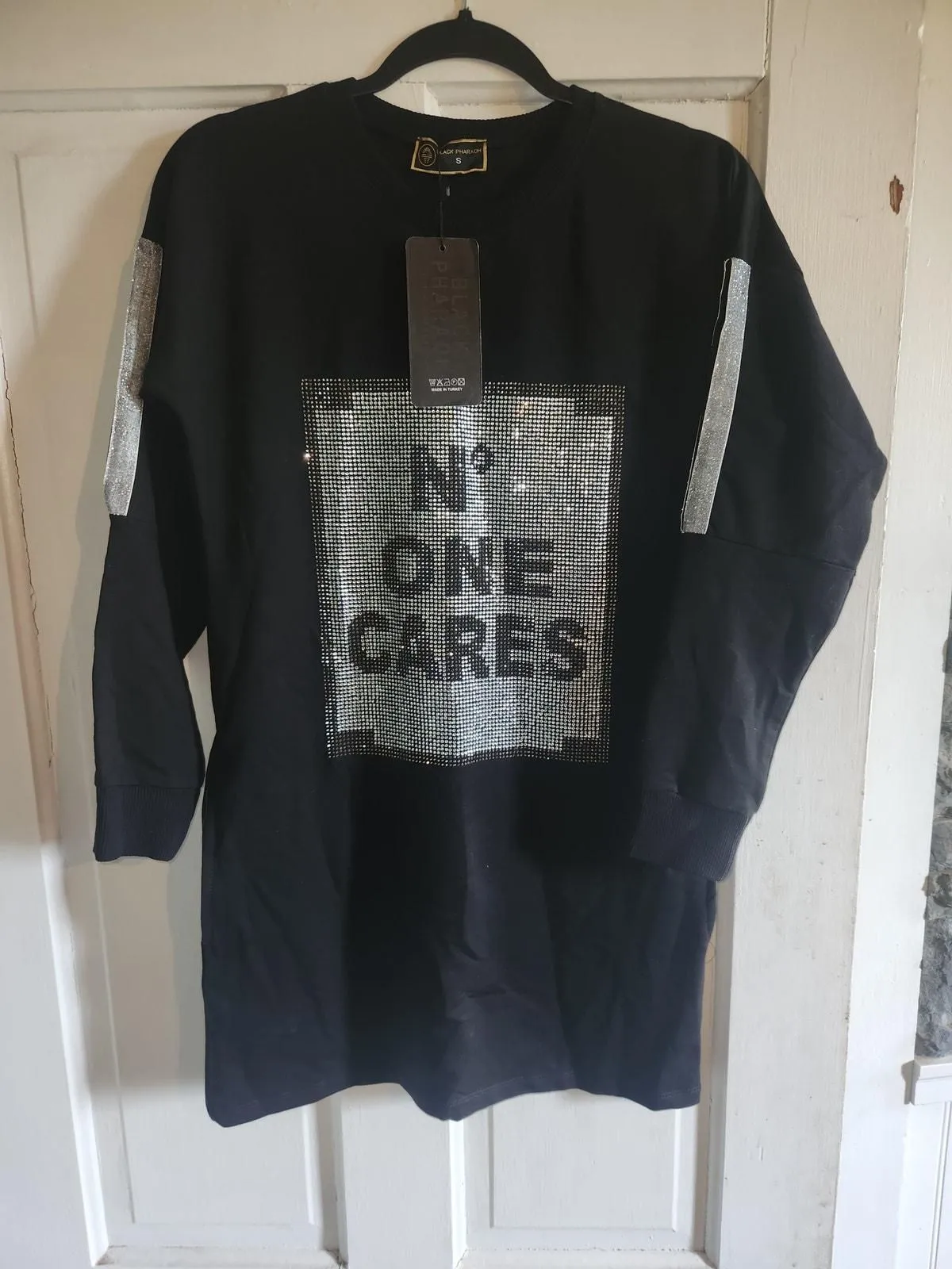 Product image for Black Pharaoh "no one cares' long sleeve shirt size small NWT