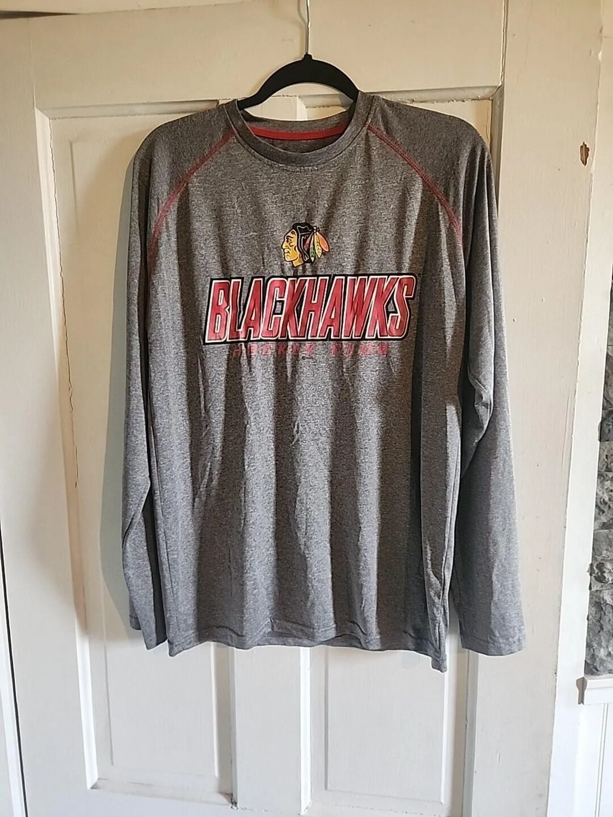 Product image for NHL Chicago Blackhawks T Shirt Mens Large Long Sleeve Polyester Crew Neck Med