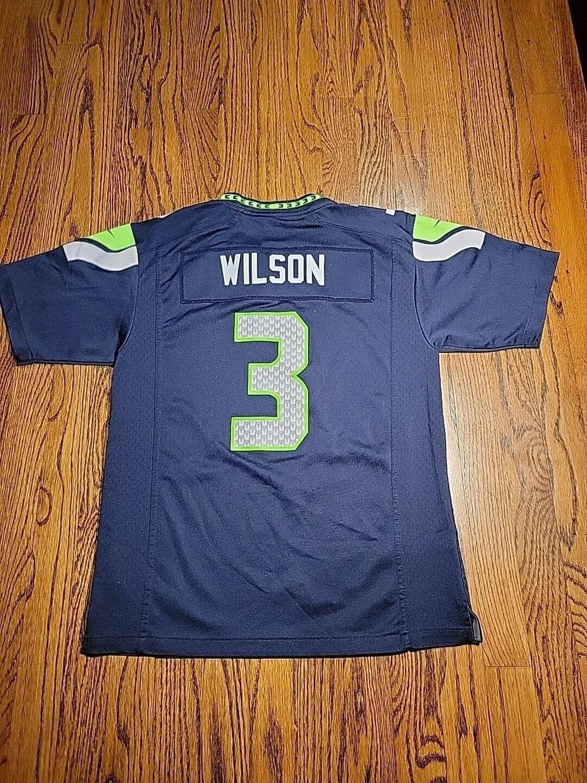 Product image for Nike Seattle Seahawks Russell Wilson #3 NFL Football Jersey Youth Size L 14-16