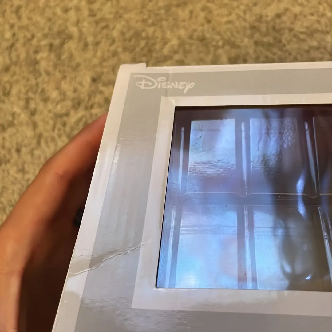 Listing Image Blurred Background