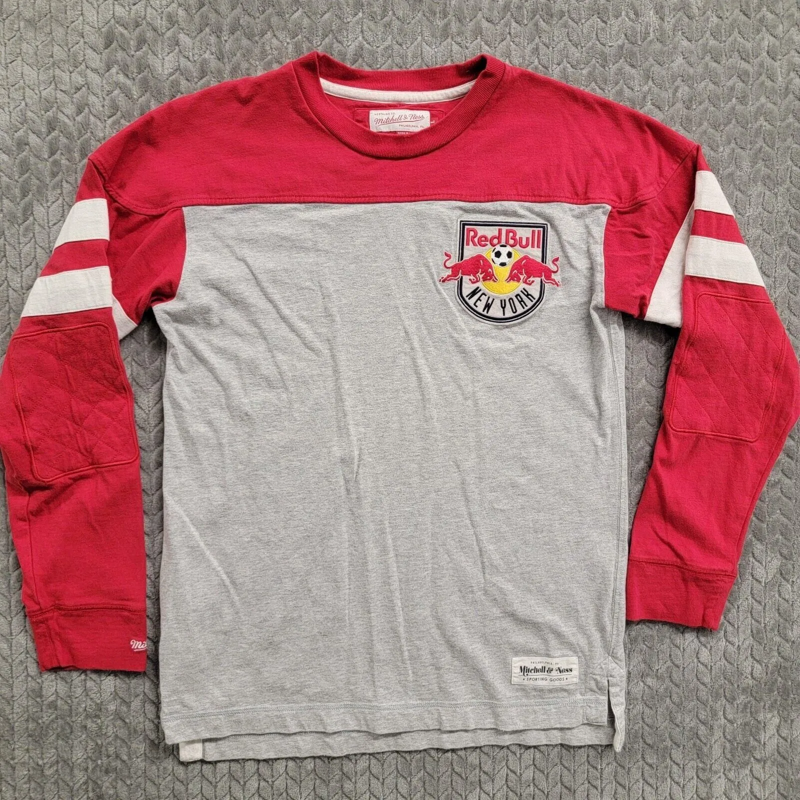 Product image for Mitchell & Ness MLS New York Red Bulls Crewneck Goalie Shirt Size Large