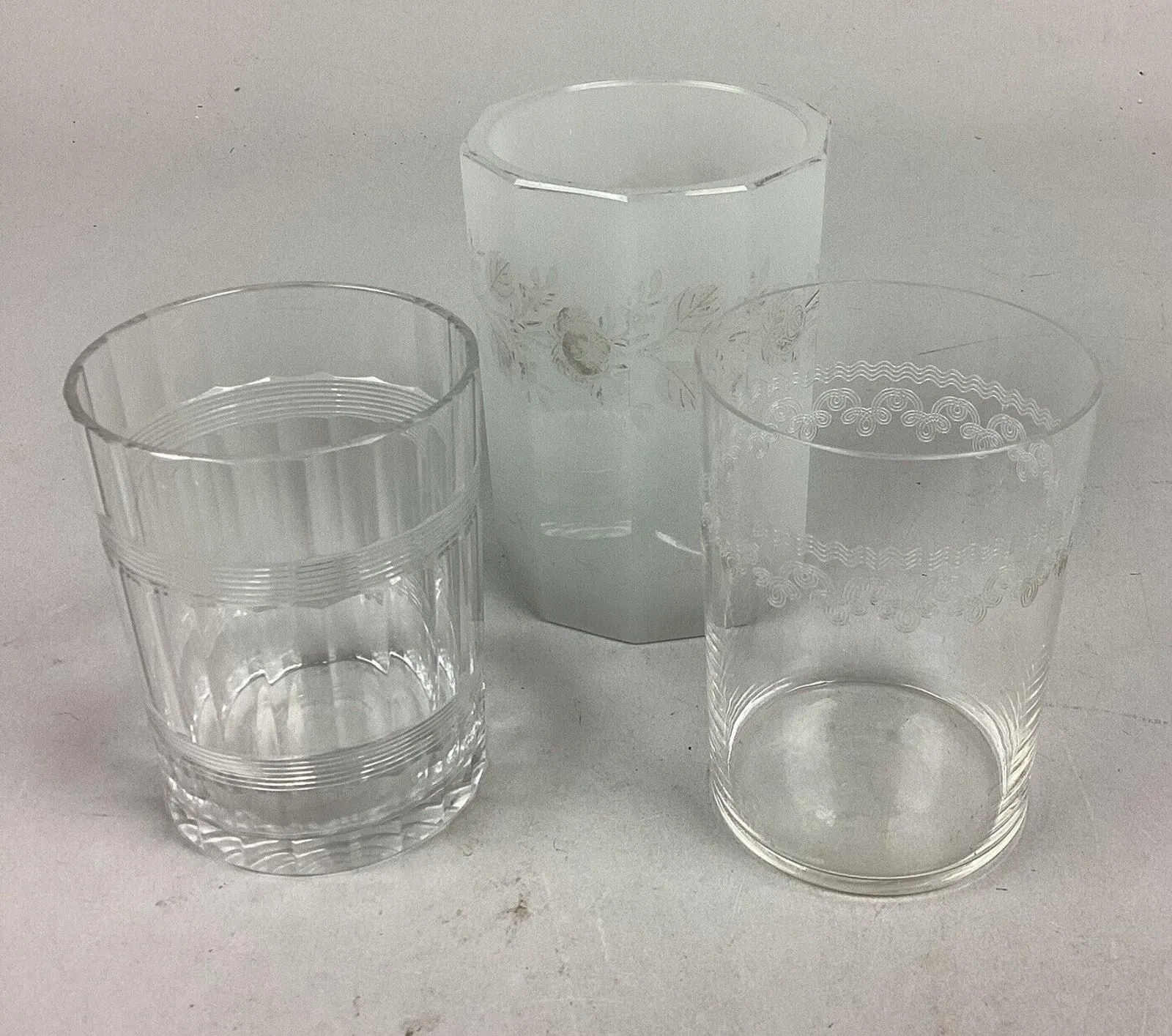 Product image for Set Of 3 Vintage Decorative Glass Tumblers