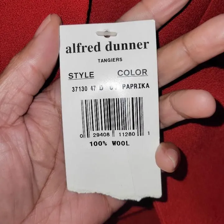 Listing Image Blurred Background