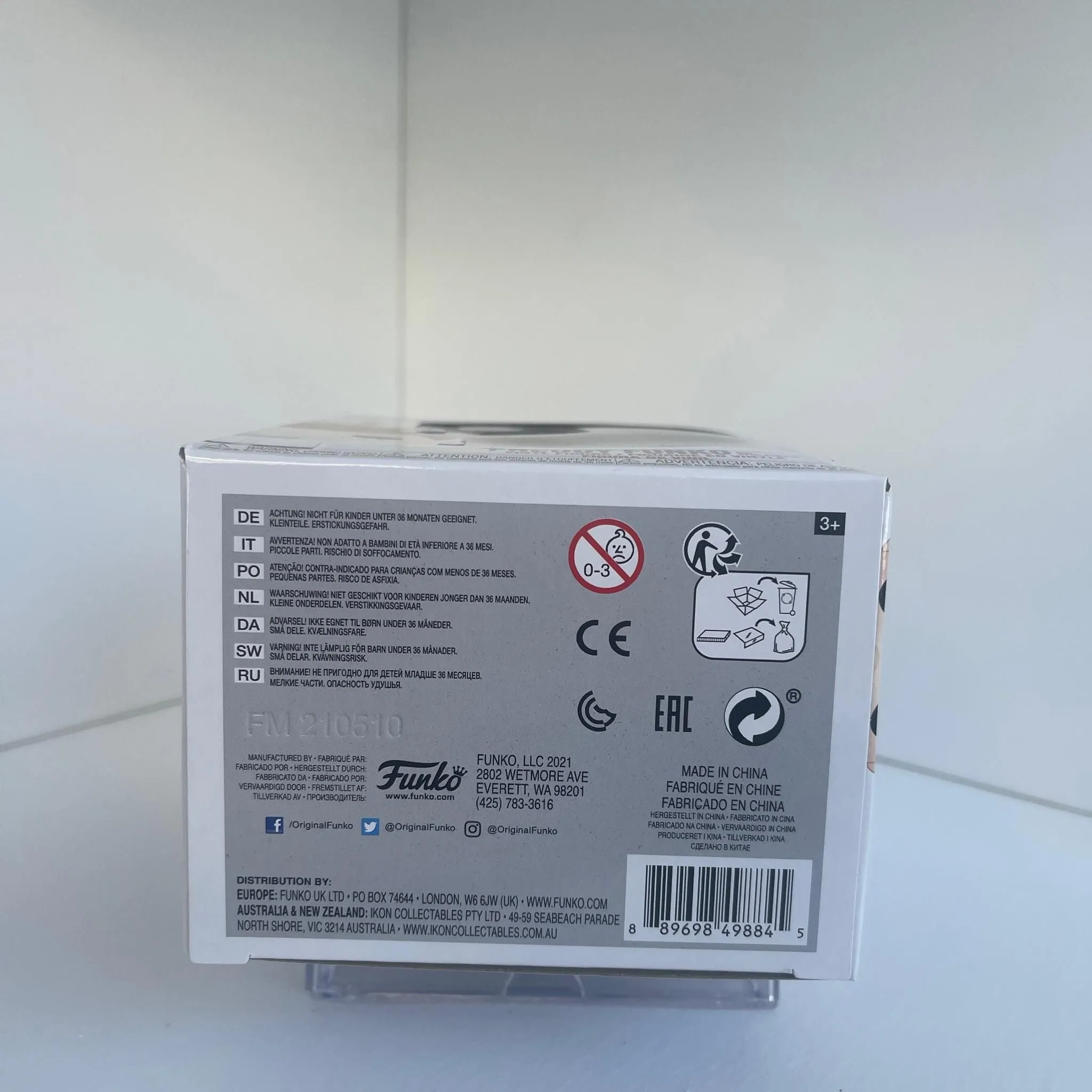 Listing Image Blurred Background