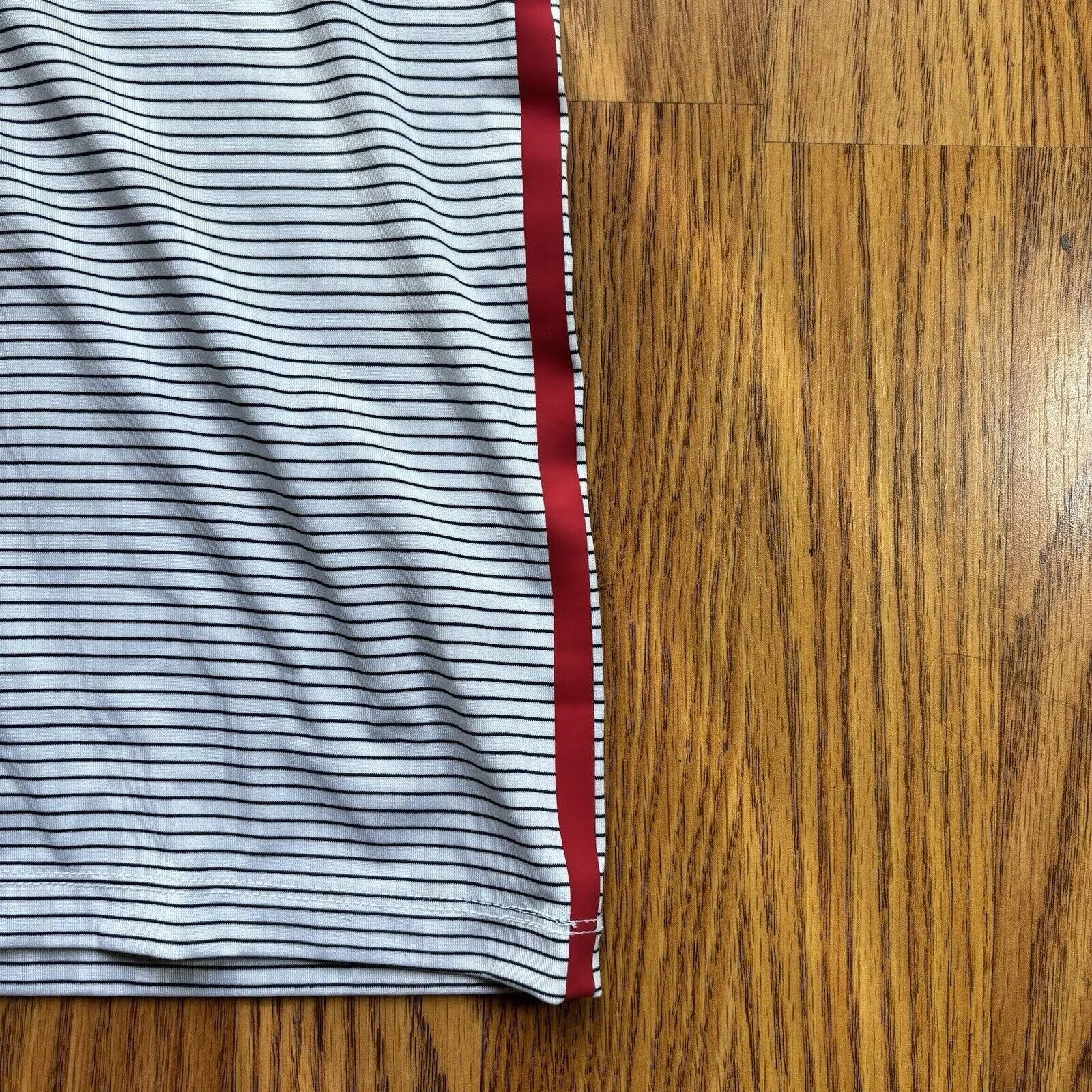 Listing Image Blurred Background