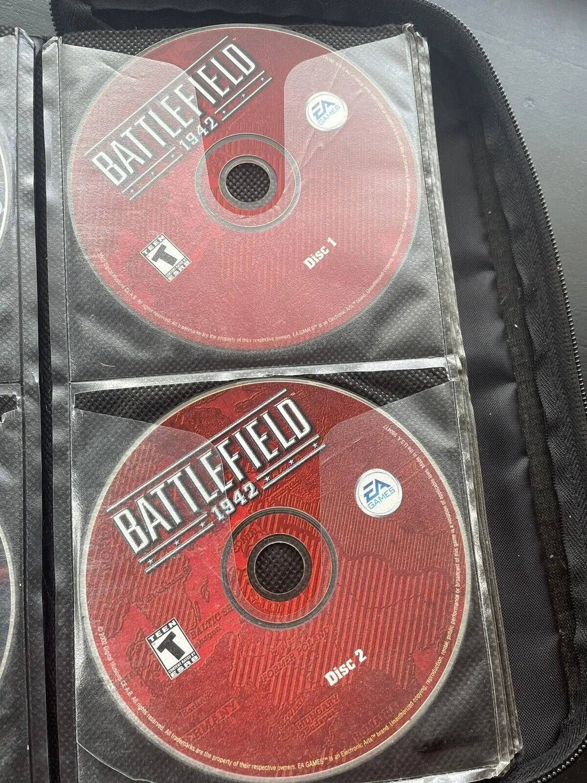 Product image for Vintage Battlefield 1942 (2002) EA Games 2- Disc Set video game PC Loose