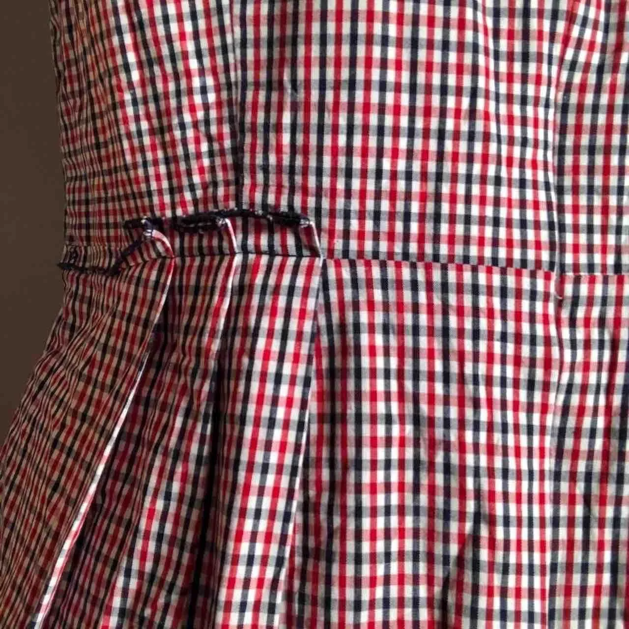 Listing Image Blurred Background