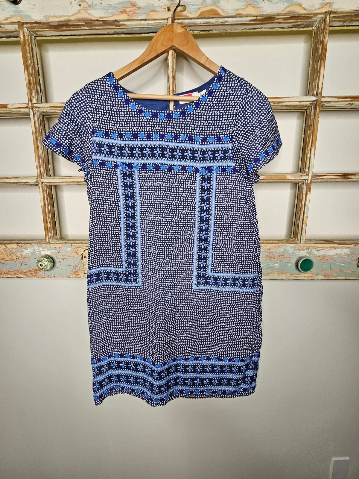 Vineyard Vines Linen Embroidered Lined Shift Dress Ladies Size 4