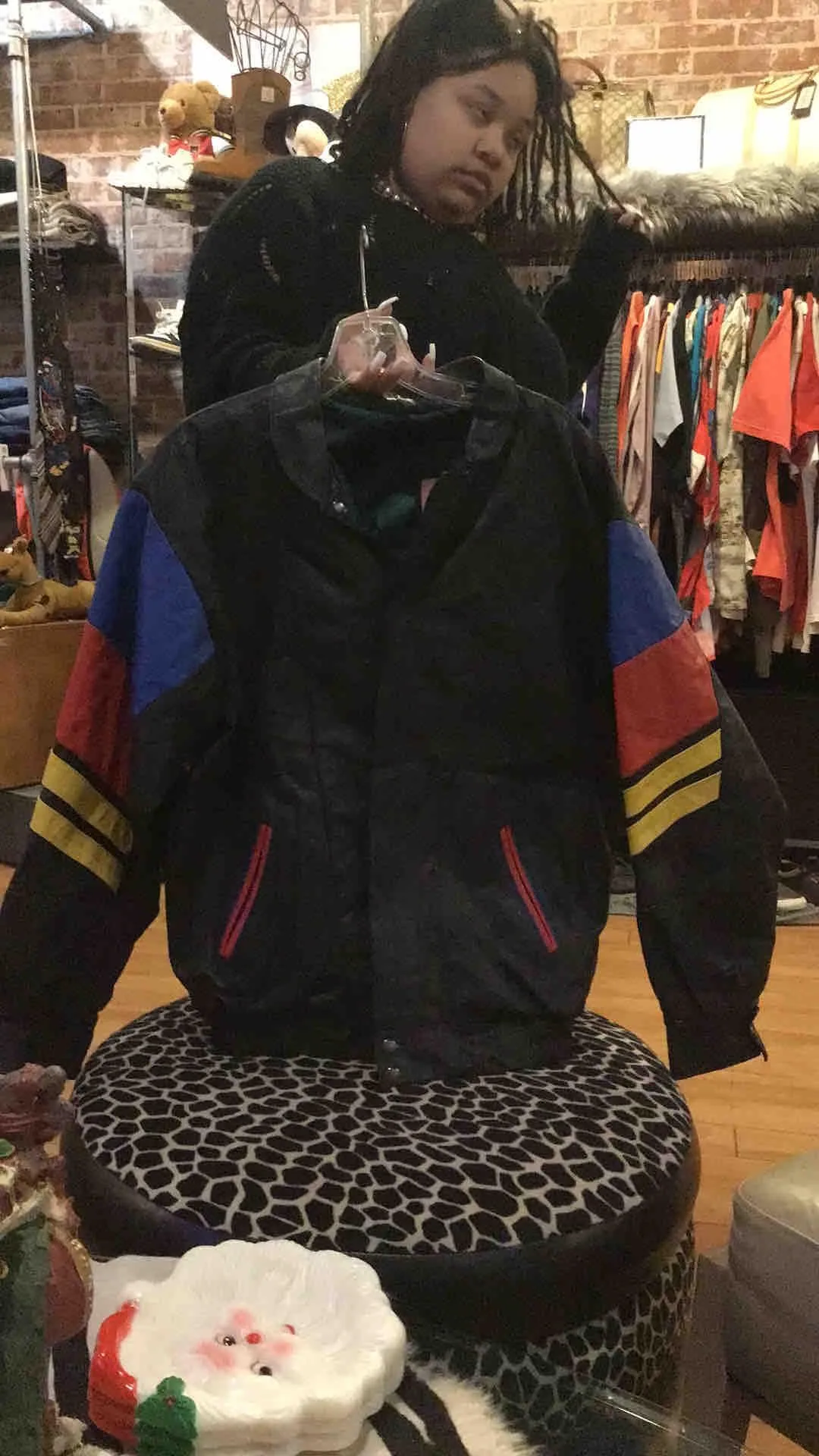 Listing Image Blurred Background