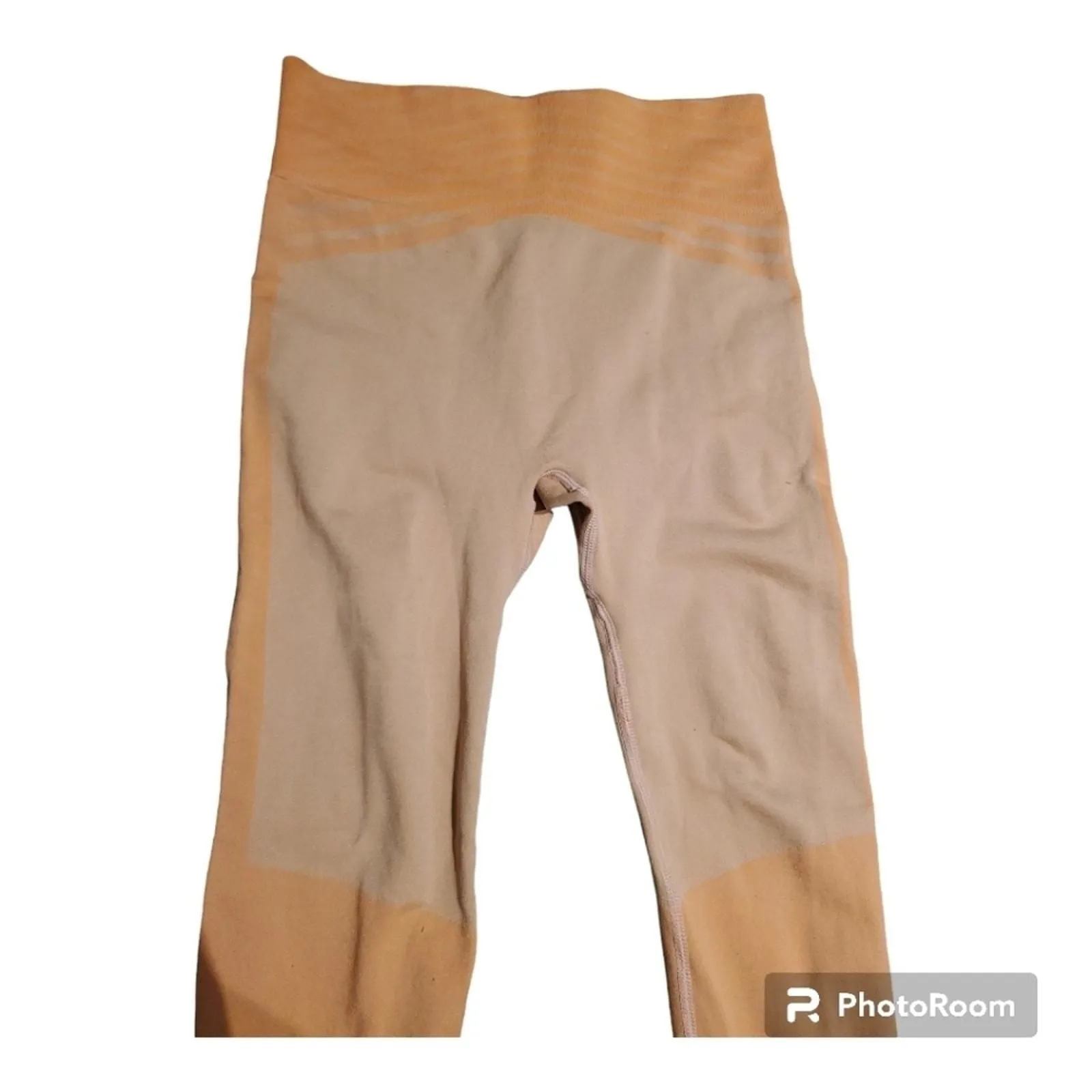 Listing Image Blurred Background