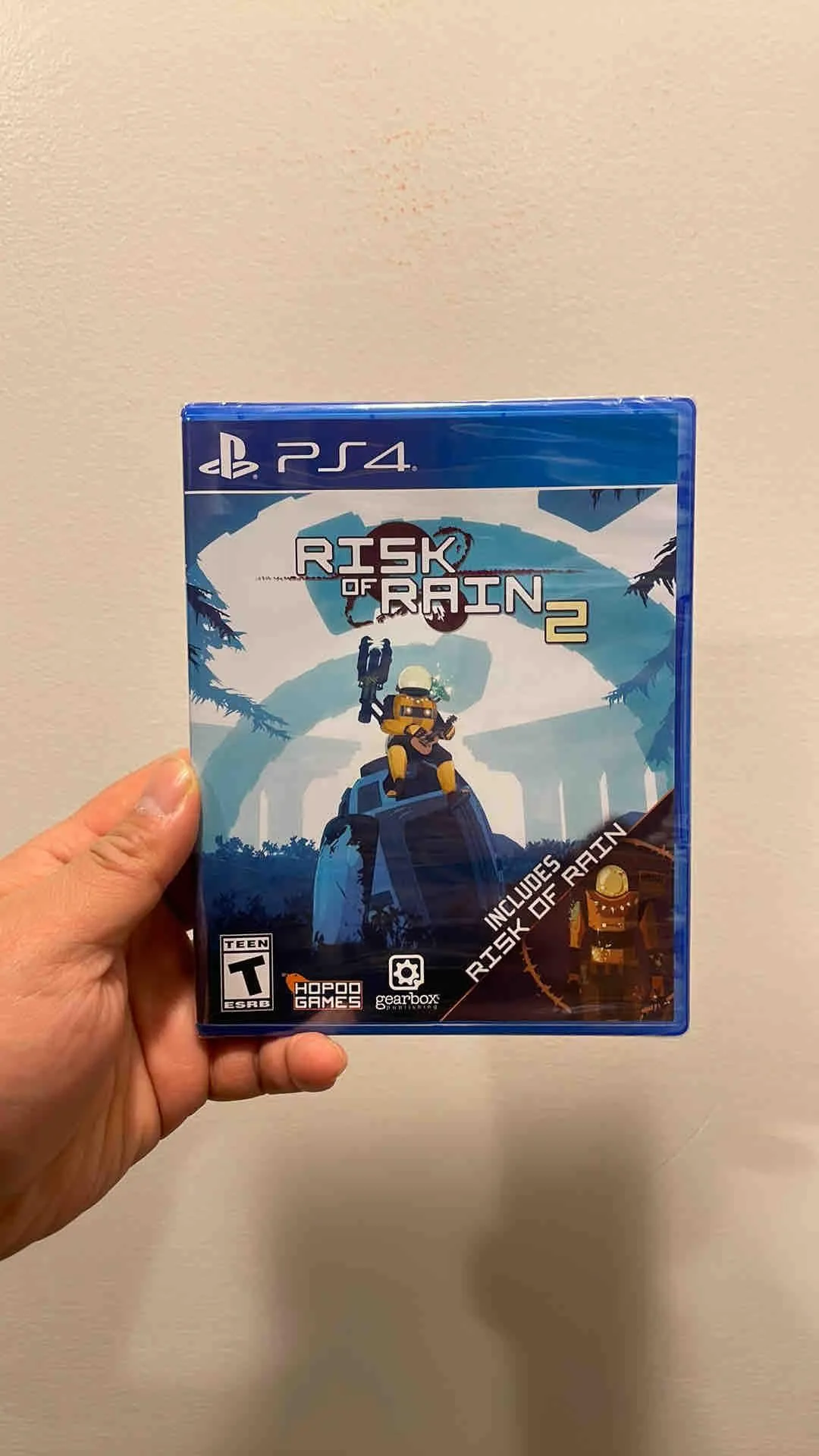 Product image for Risk of Rain 2 PS4 game sealed