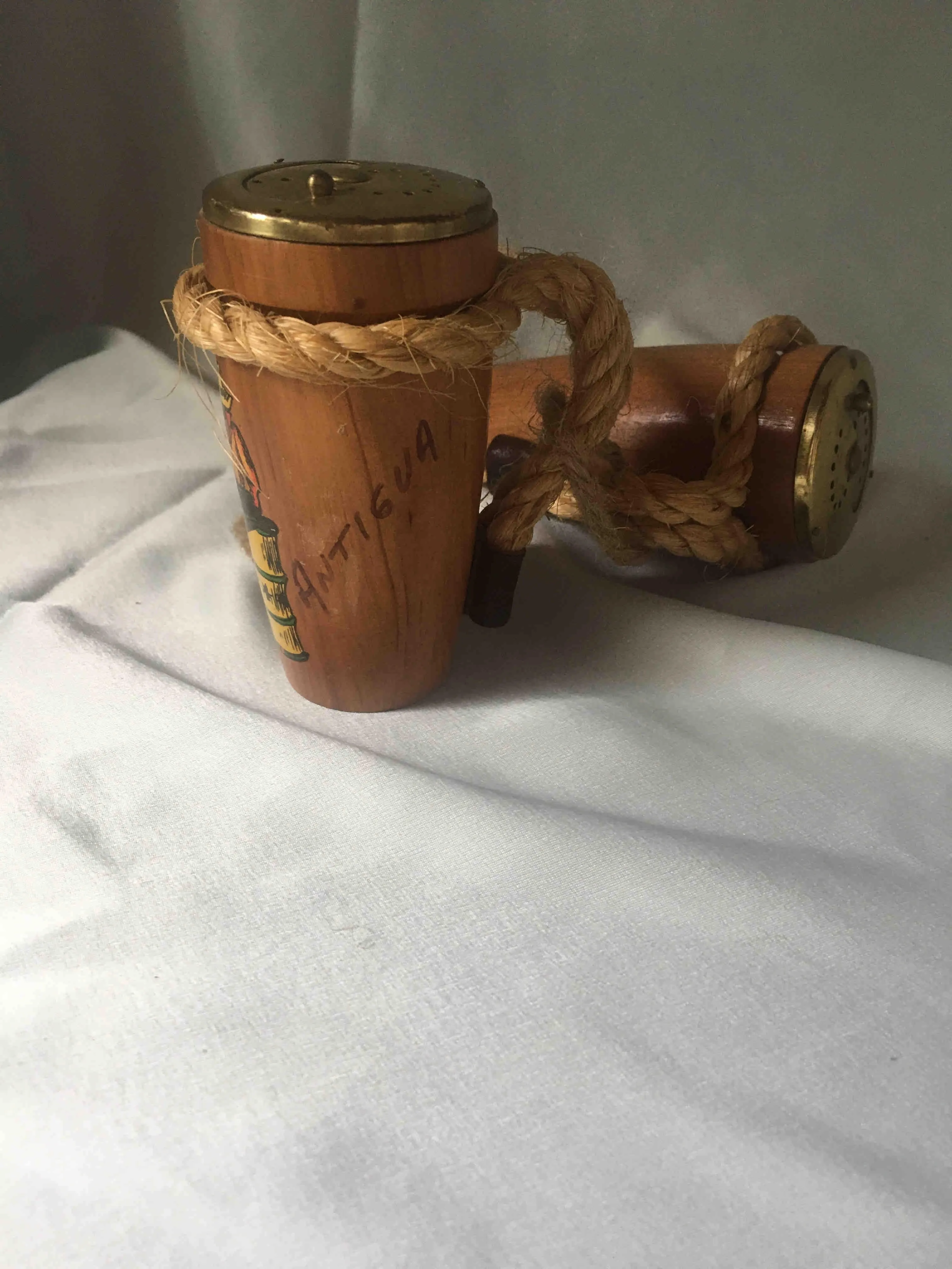 Listing Image Blurred Background