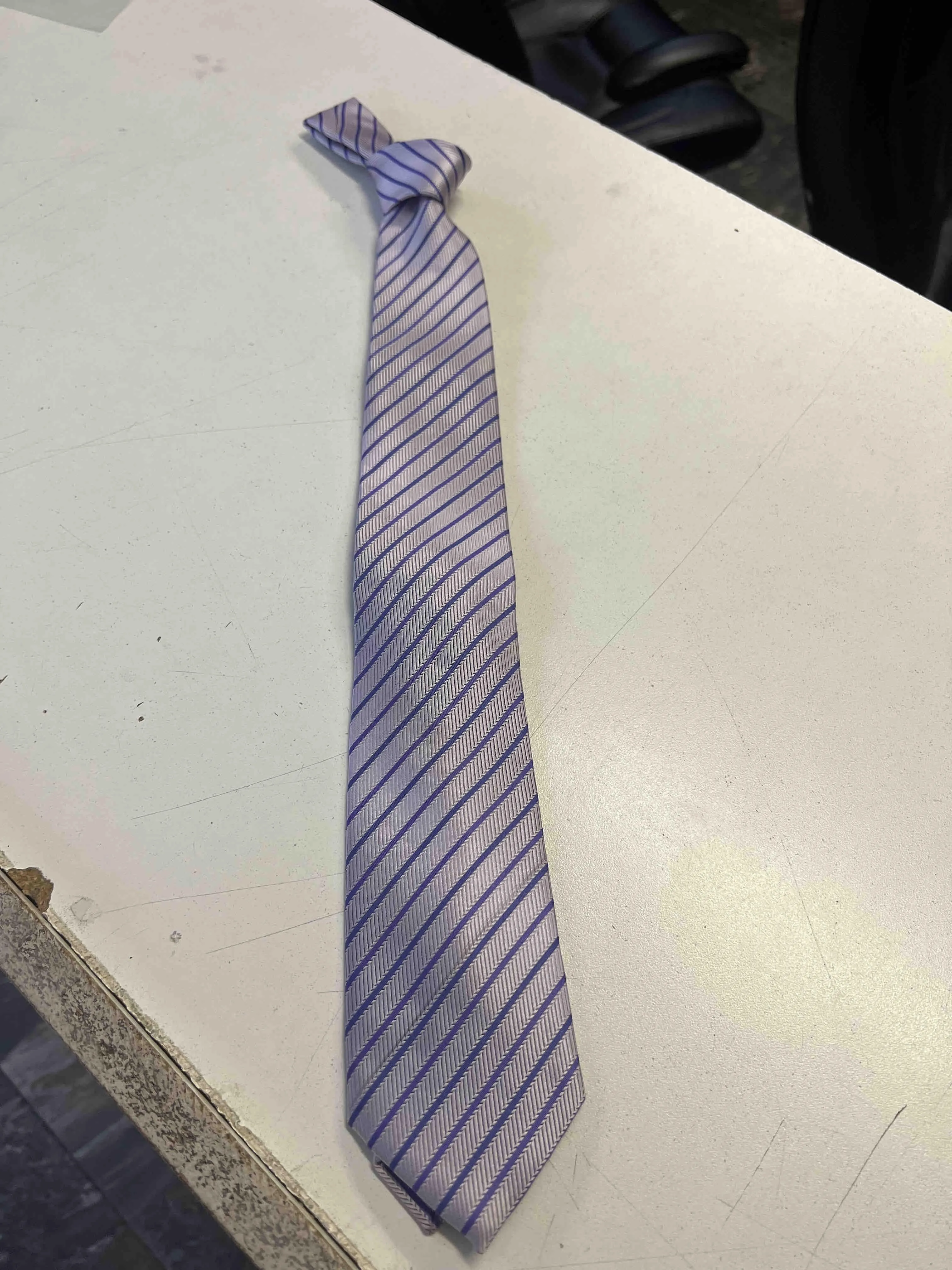 Product image for New Men’s Tie Sliver Lavender 100% Silk Made In Italy