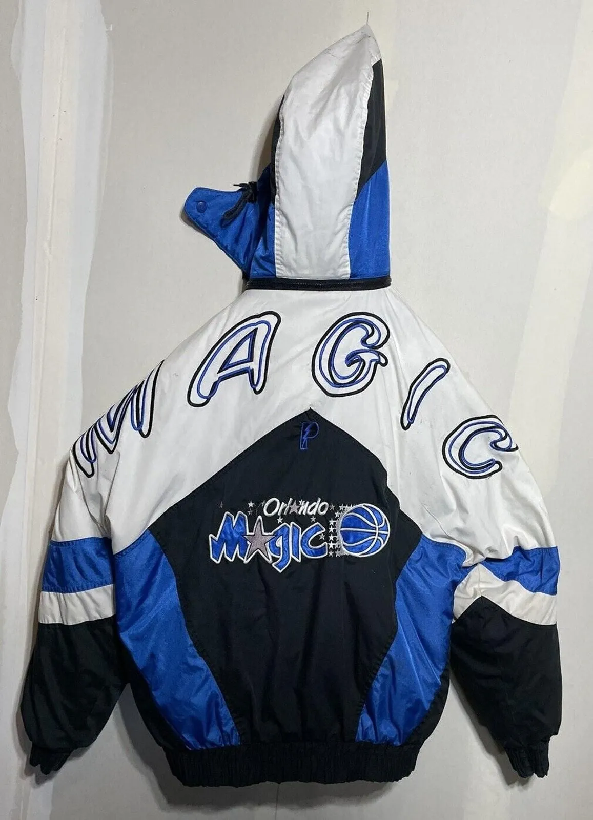 Product image for Orlando Magic Vintage NBA Pro Player Puffer Daniel Young Jackets 90s Sz L Large