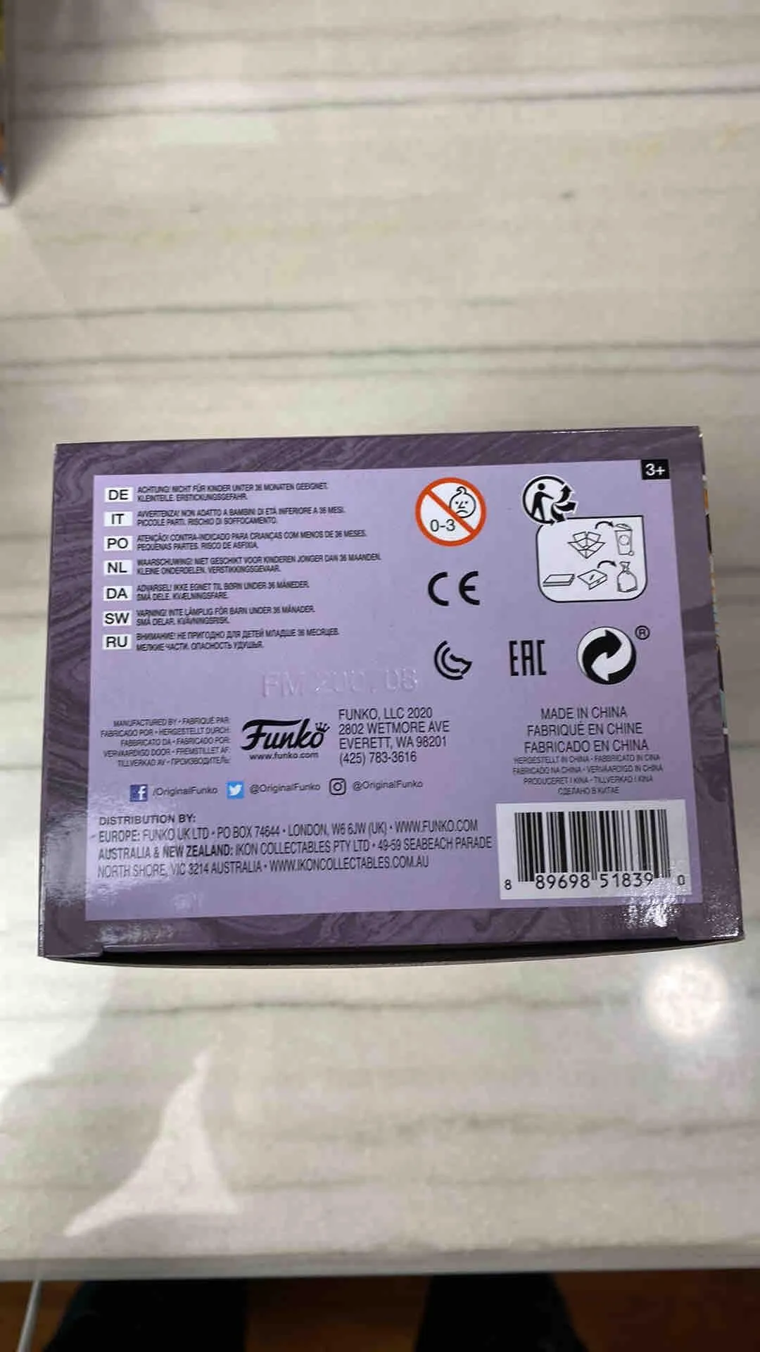Listing Image Blurred Background